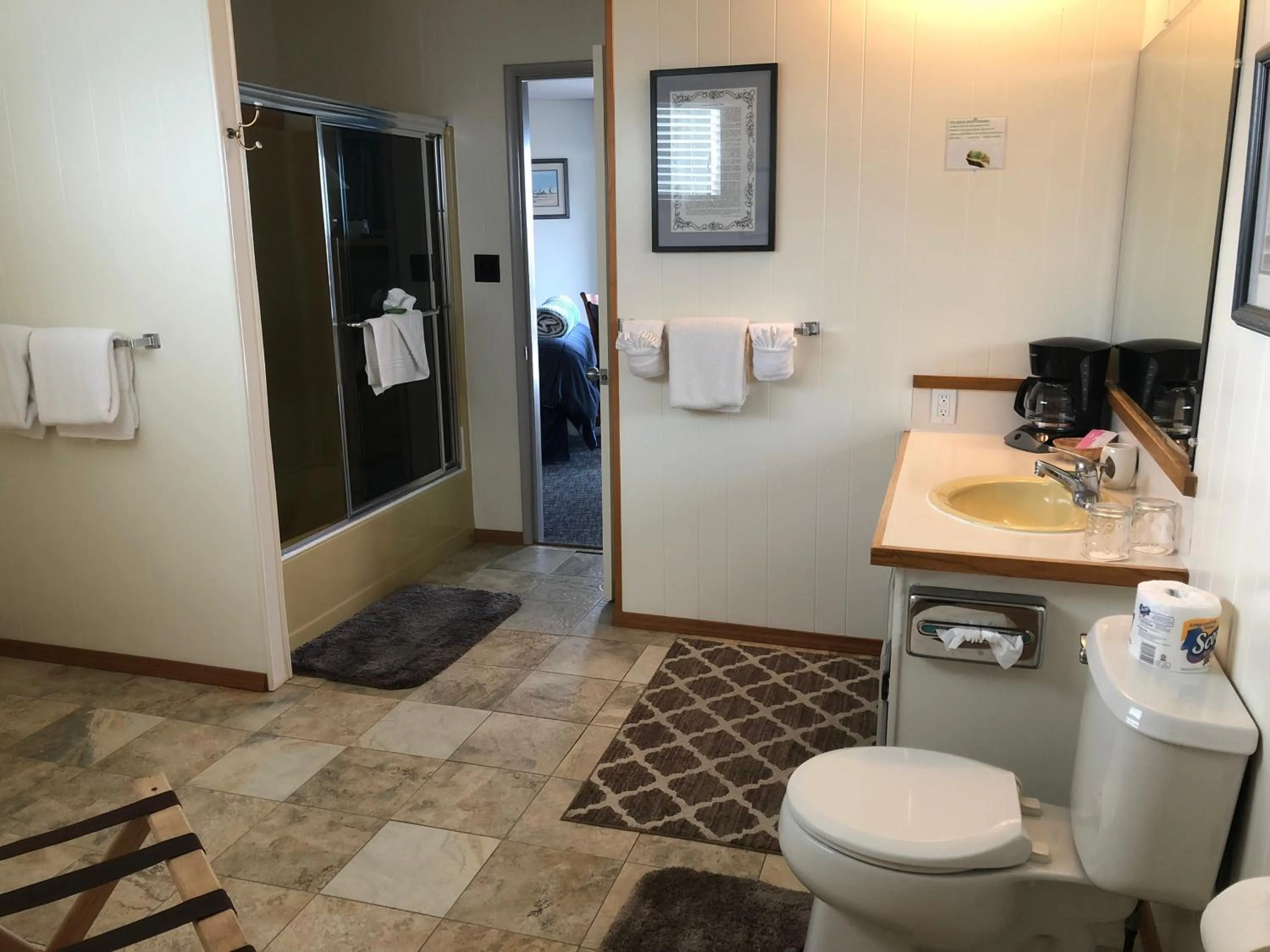 Bathroom in Webb's Scenic Surf