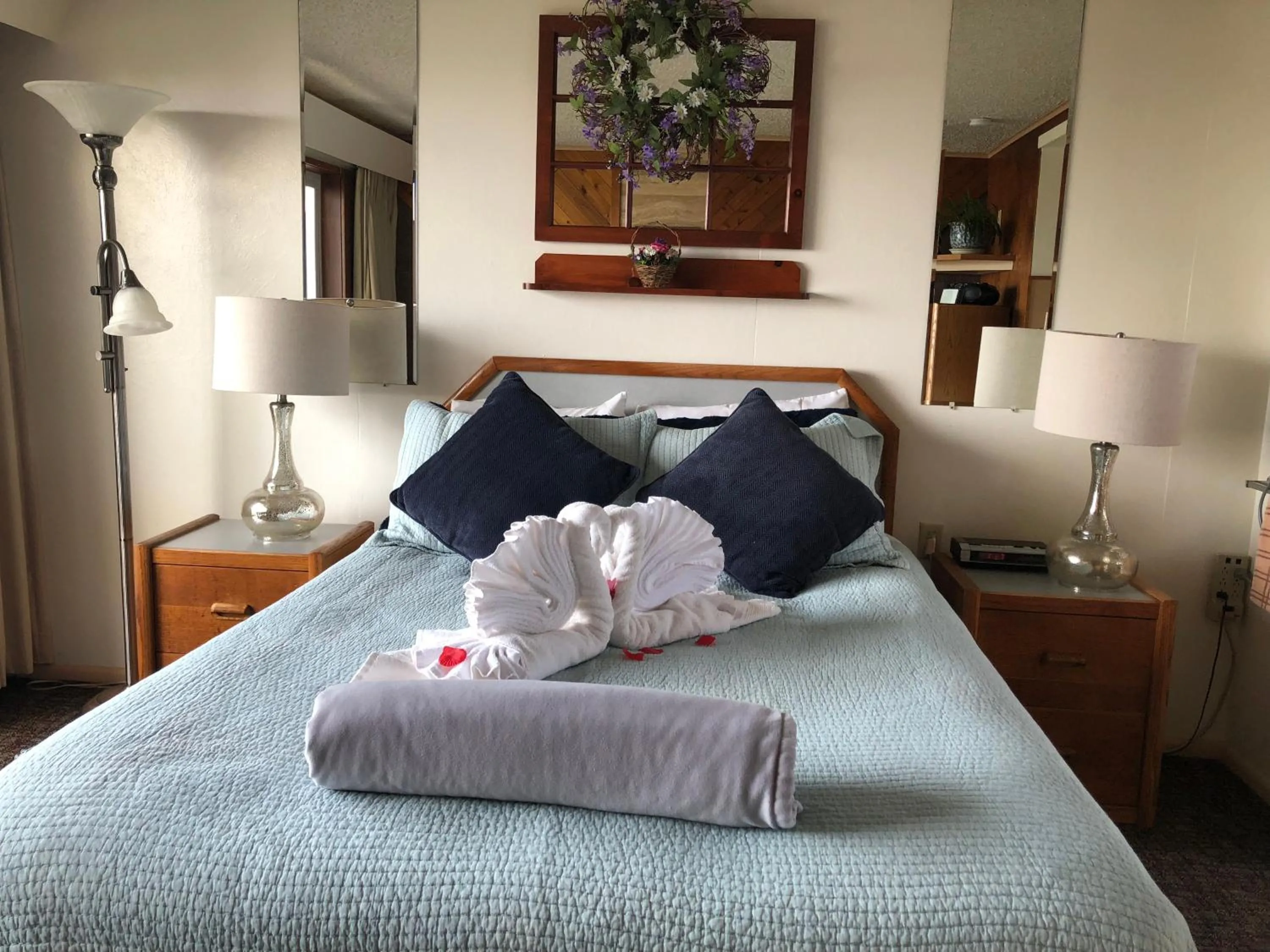Bed in Webb's Scenic Surf