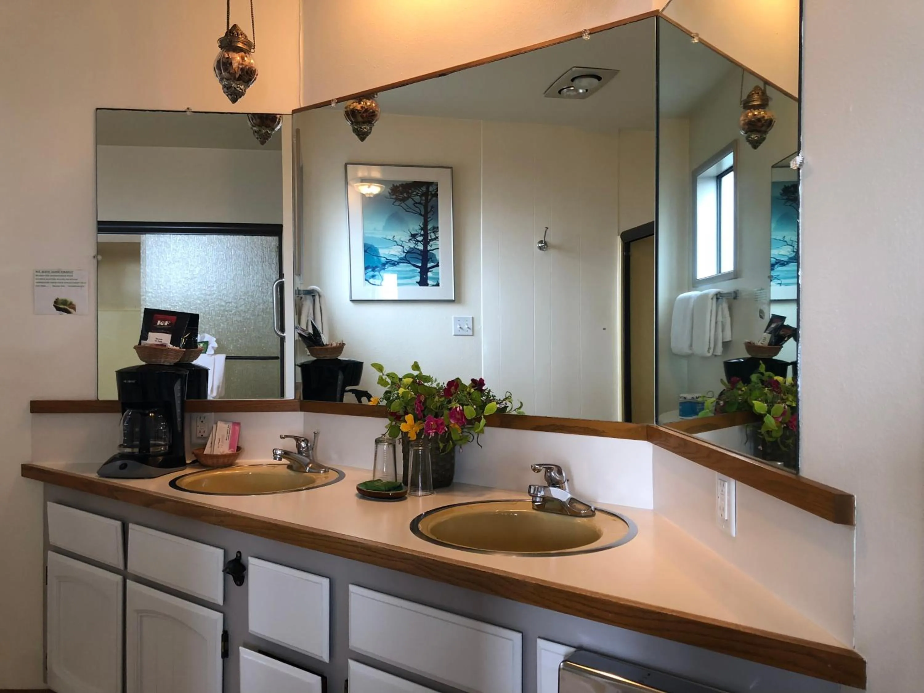 Bathroom in Webb's Scenic Surf