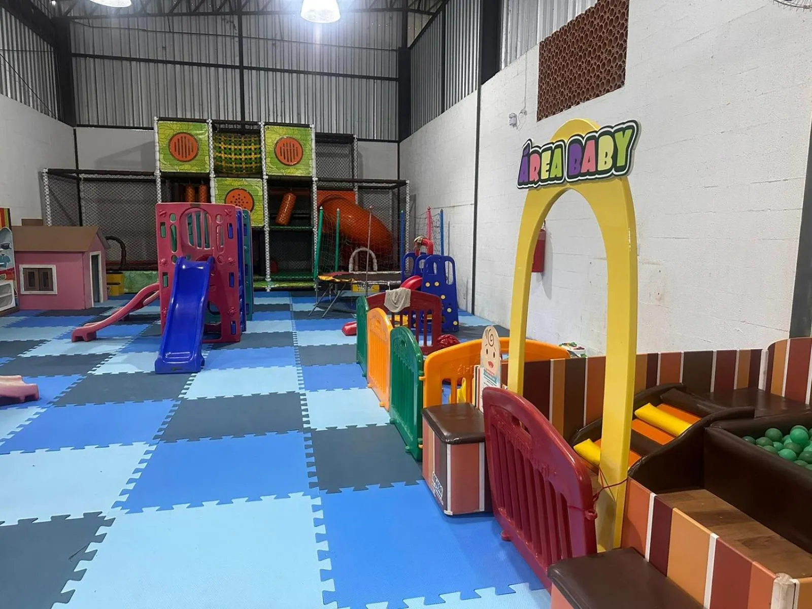 Children play ground in Hotel Fazenda Santa Barbara