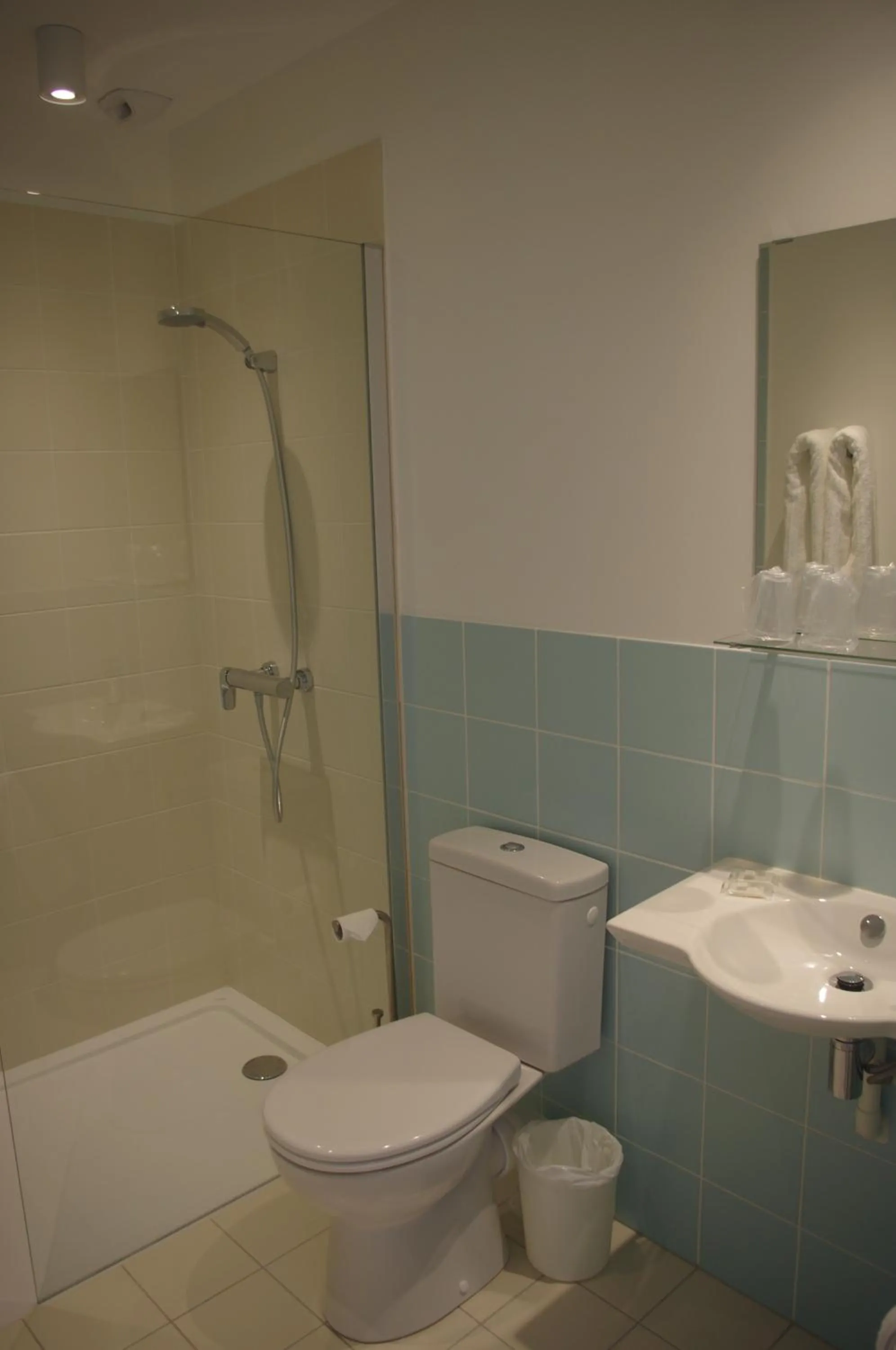 Bathroom in Hôtel Rapin