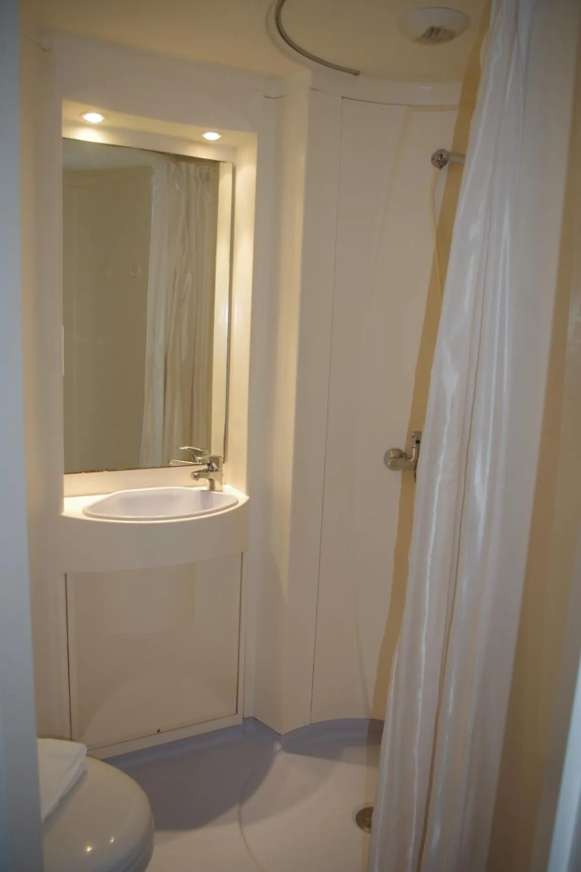 Bathroom in Hôtel Rapin