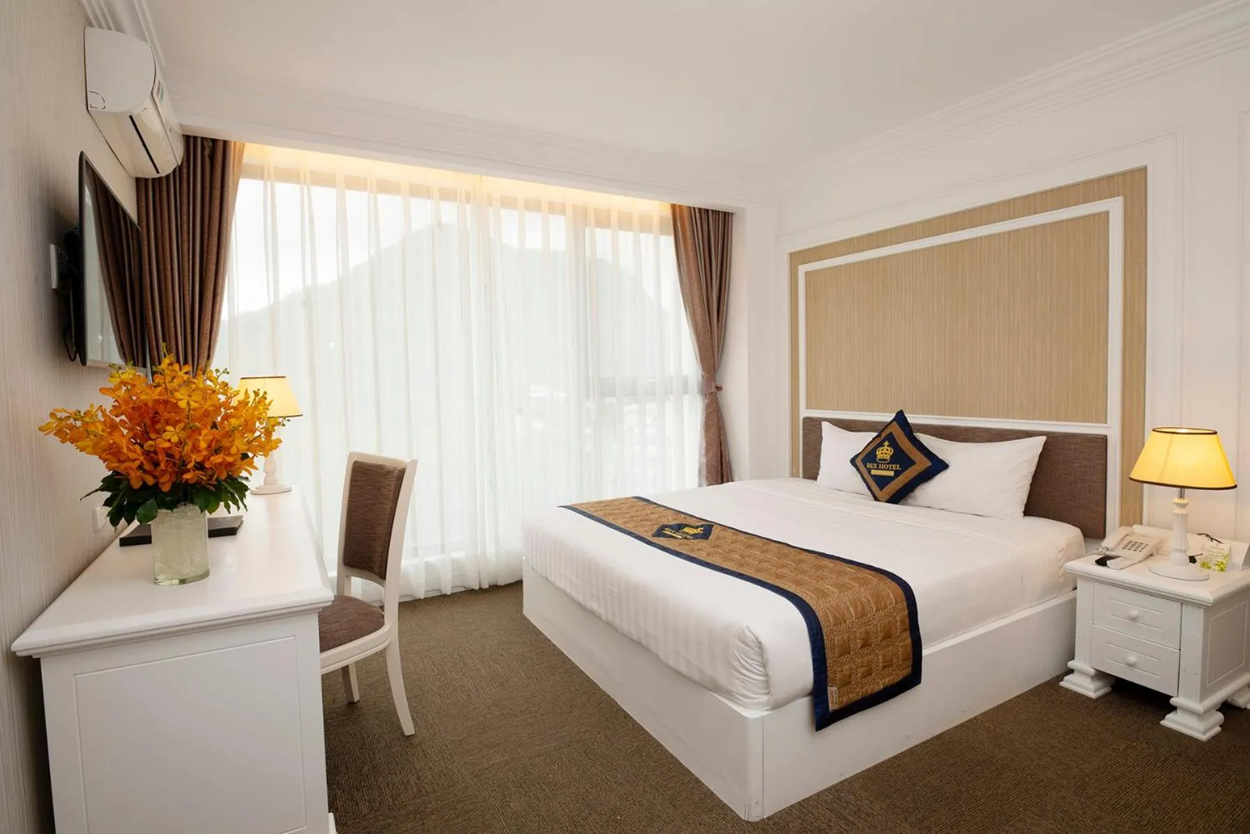 Bed in Rex Hotel Vung Tau