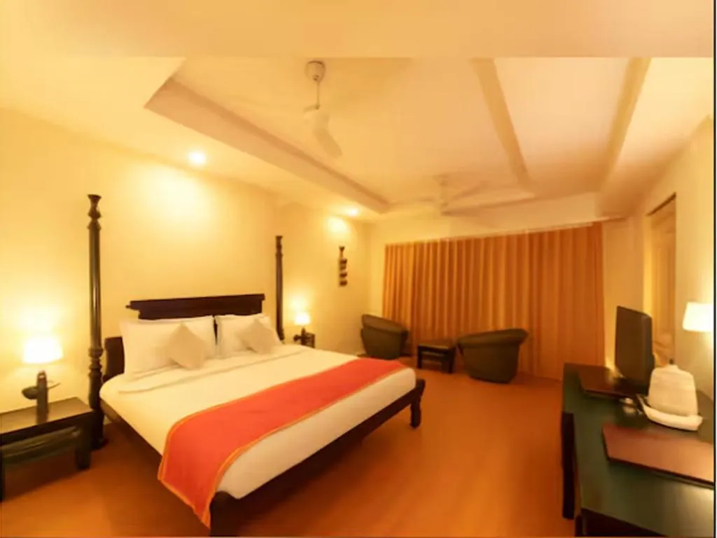 Photo of the whole room, Bed in Hotel Hilltop Palace