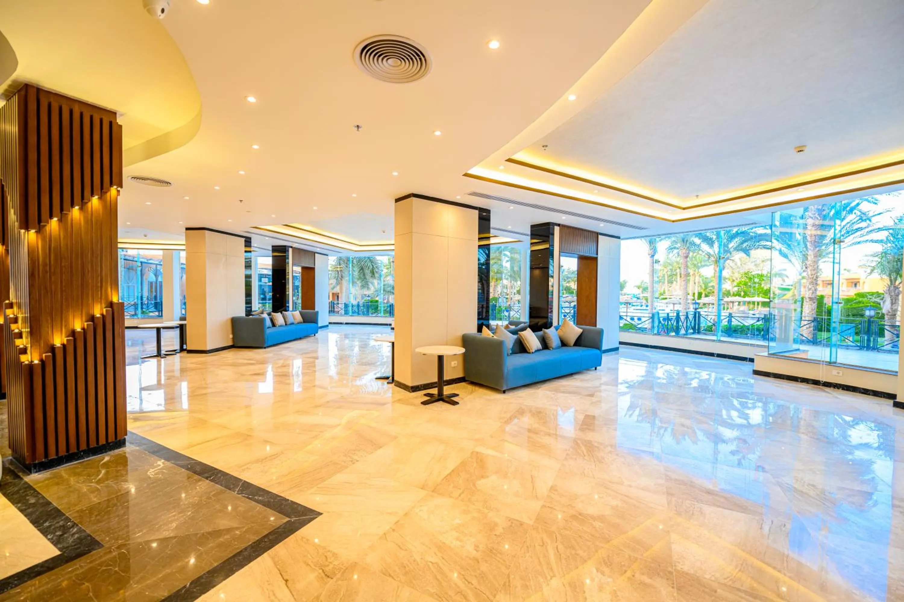 Lobby or reception in Golden Beach Resort