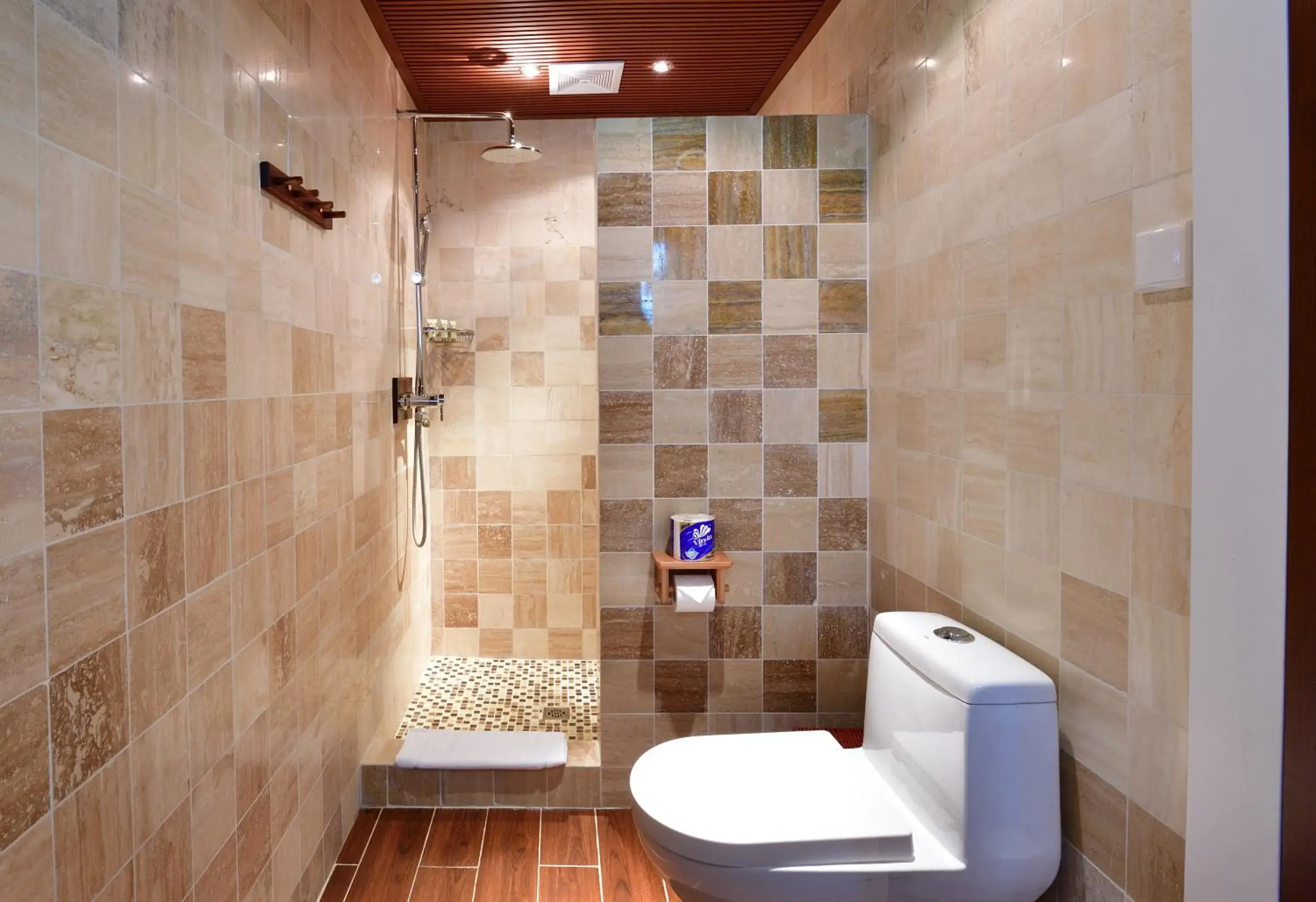 Courtyard View Twin Room in Jingshan Garden Hotel Courtyard View Twin Room in Jingshan Garden Hotel