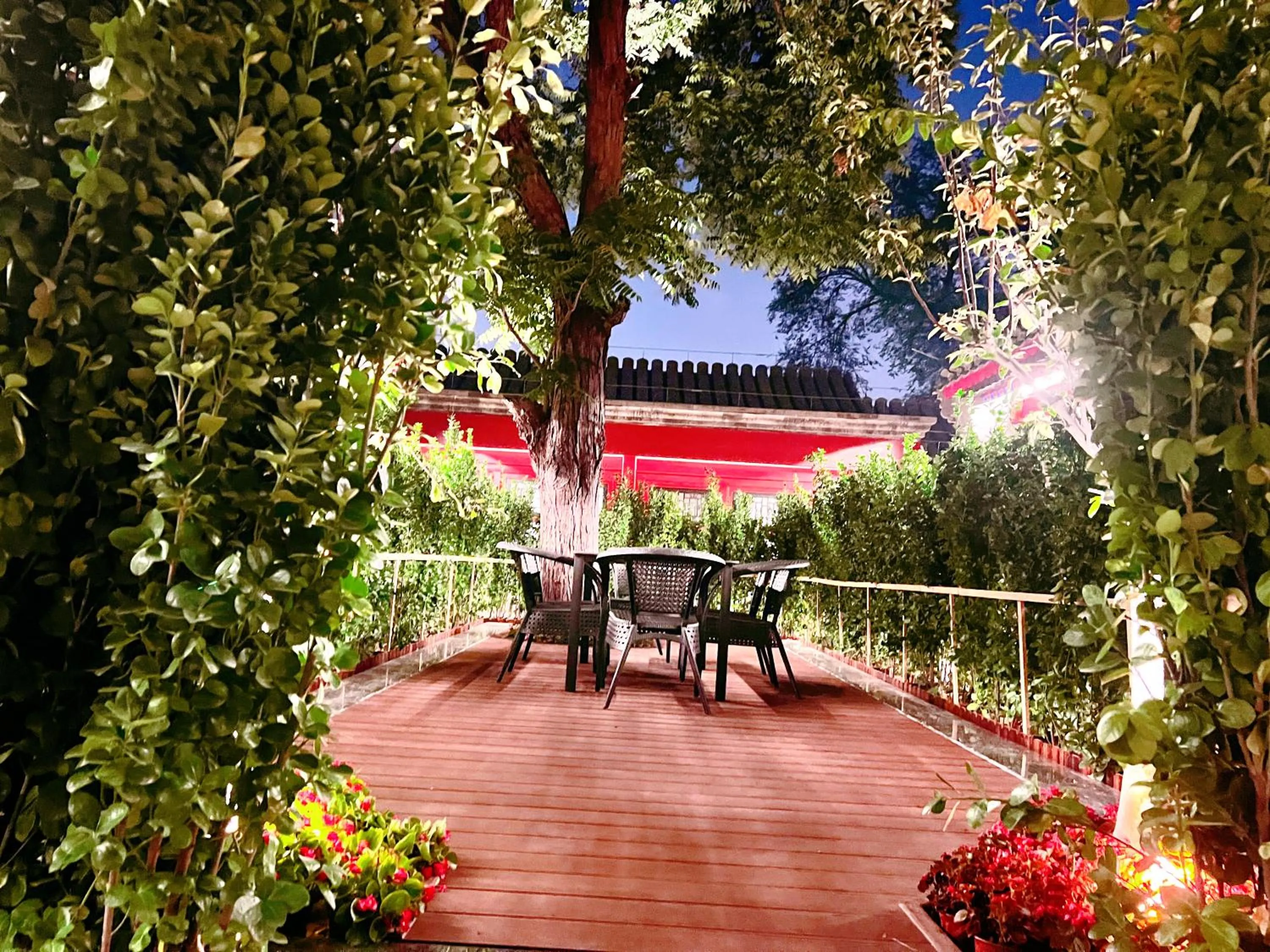 Garden view in Jingshan Garden Hotel