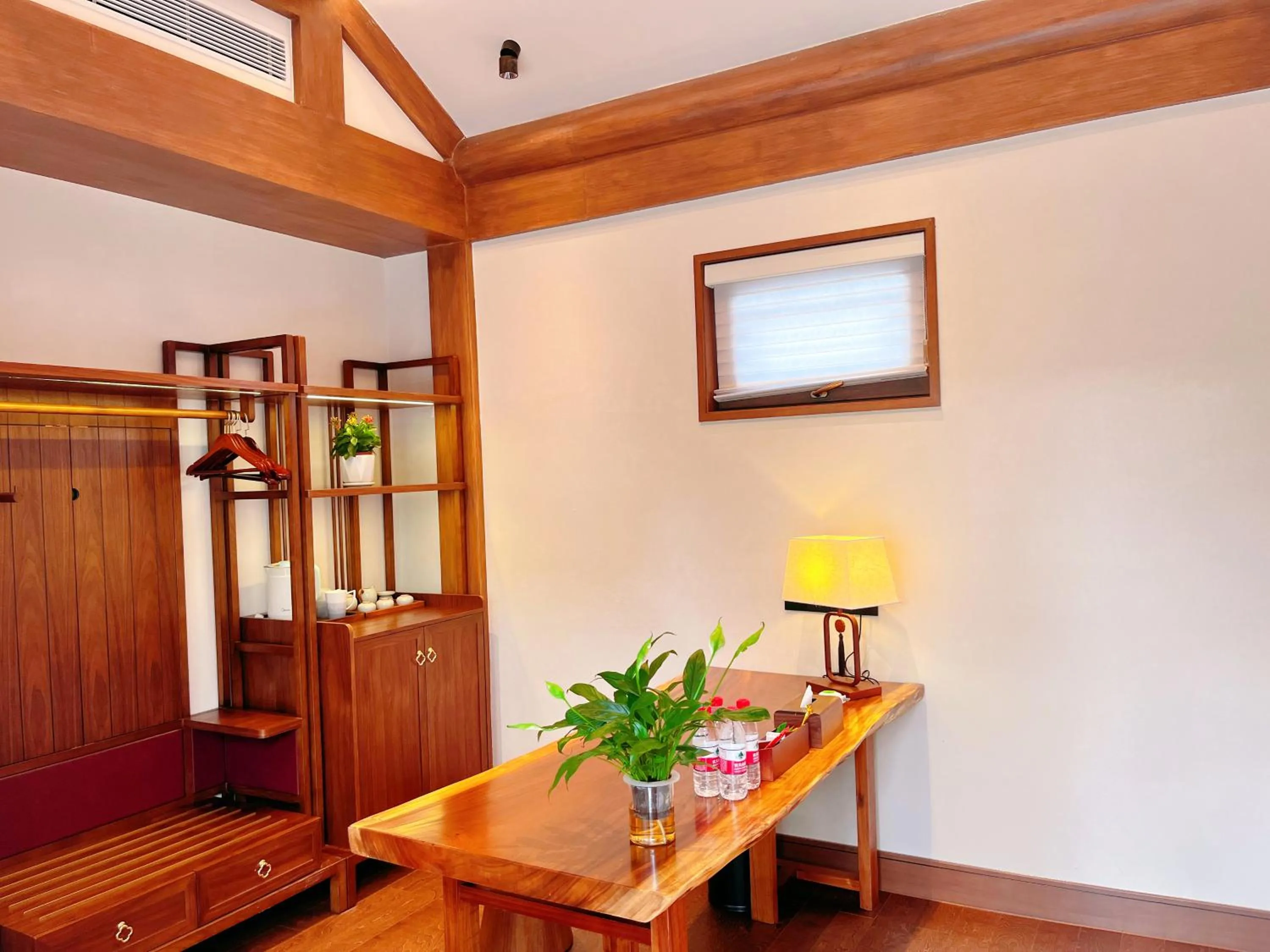 Living room in Jingshan Garden Hotel