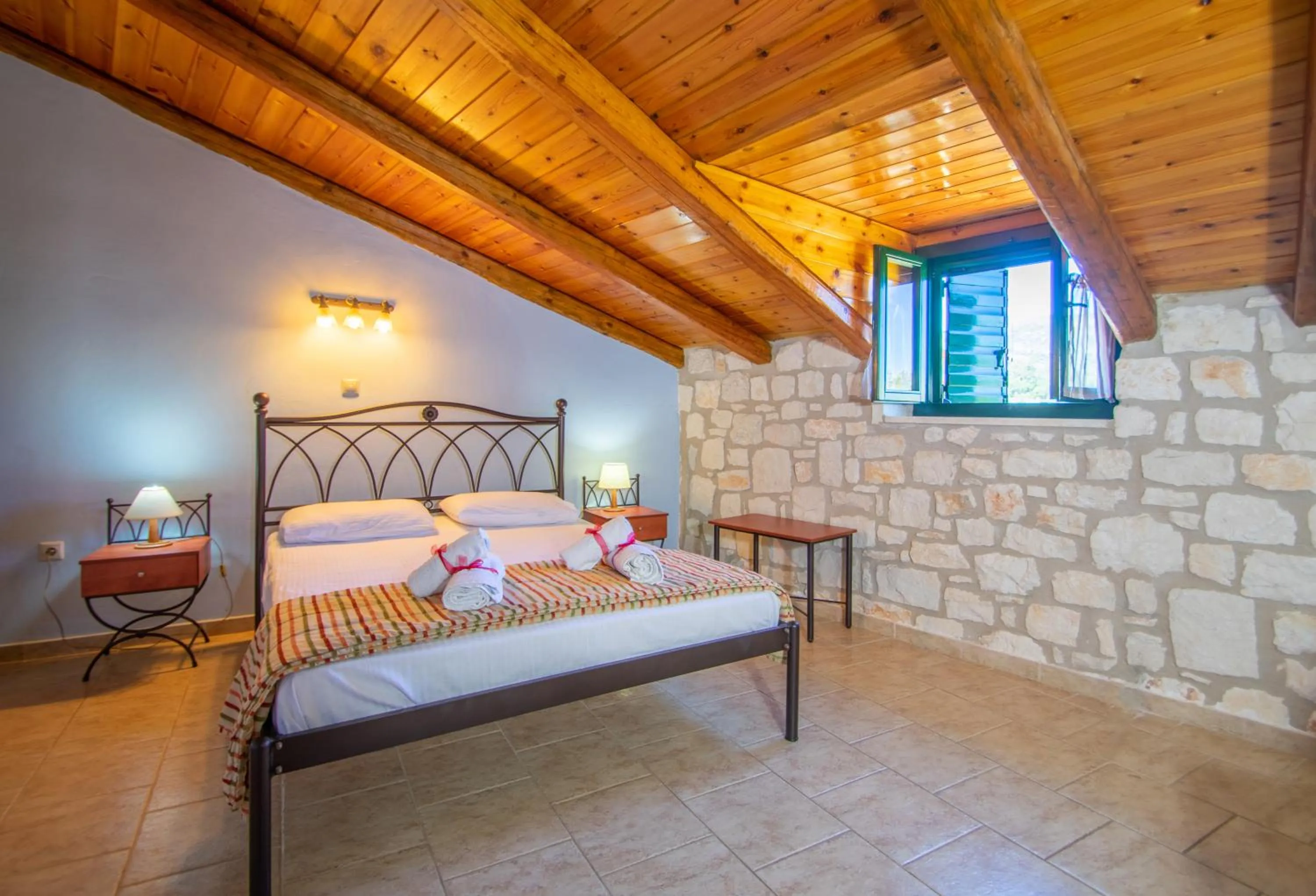 Photo of the whole room, Bed in Ammos Zante Villas