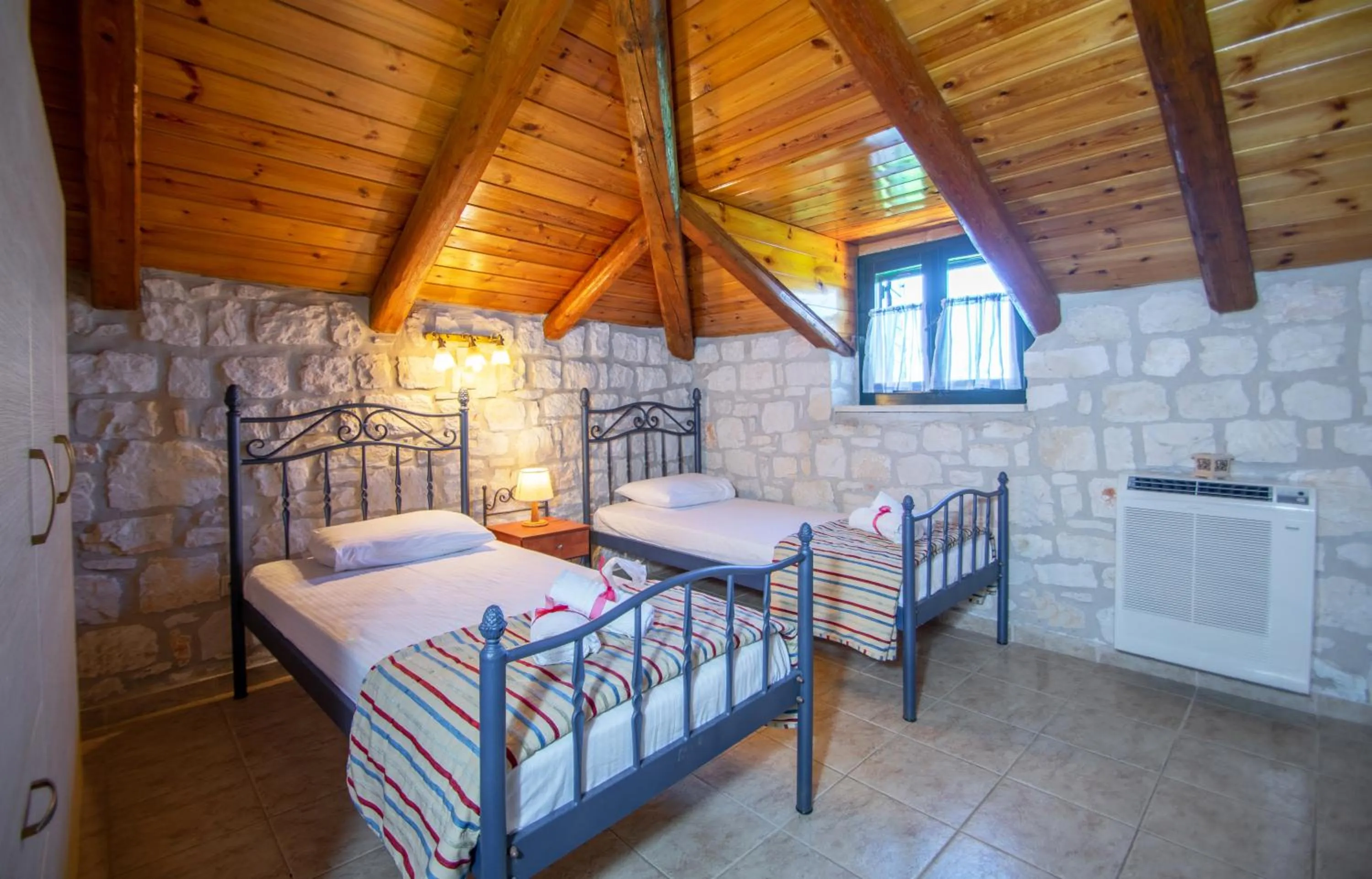 Photo of the whole room, Bed in Ammos Zante Villas