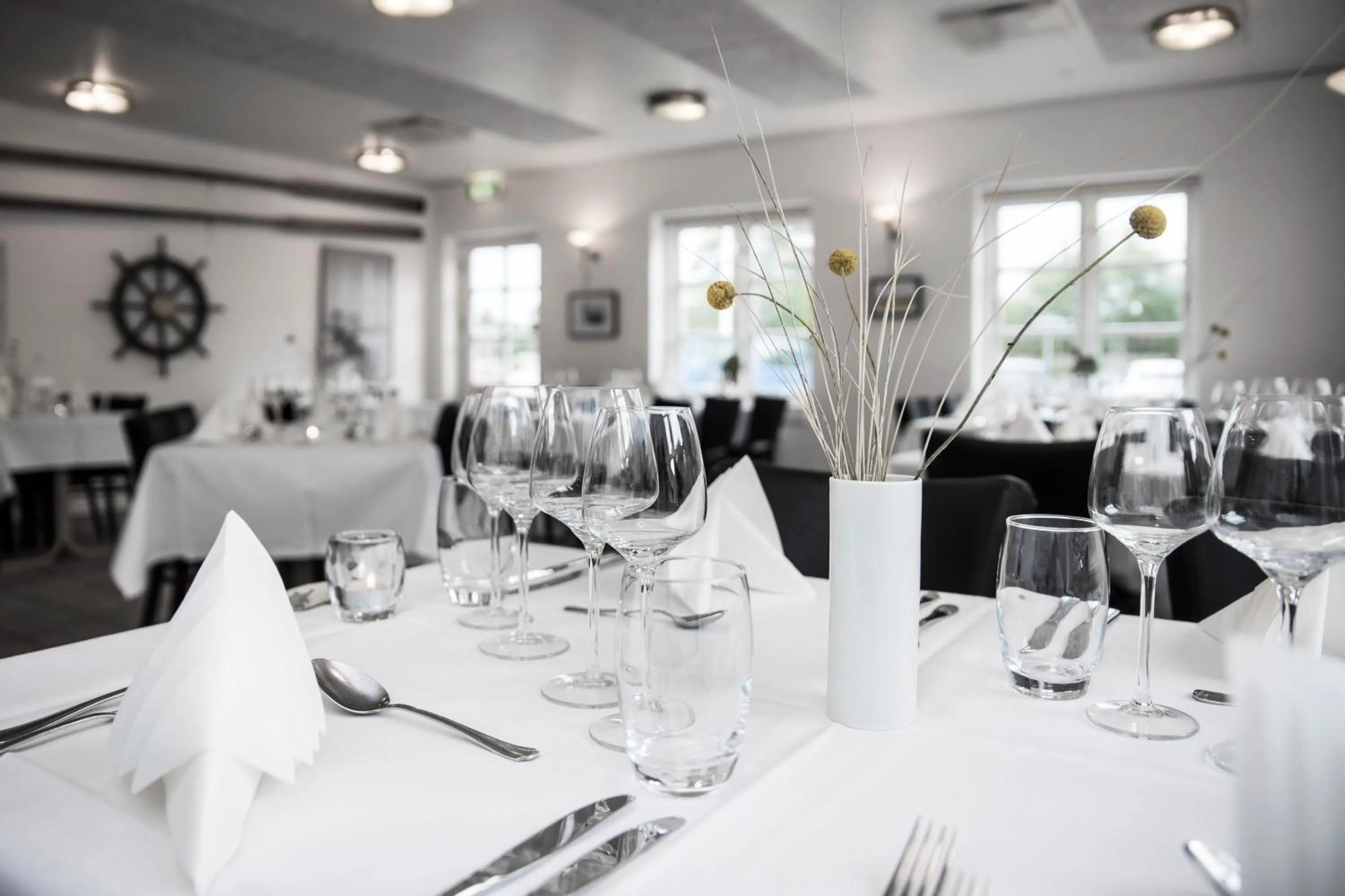 Restaurant/places to eat in Rønnes Hotel