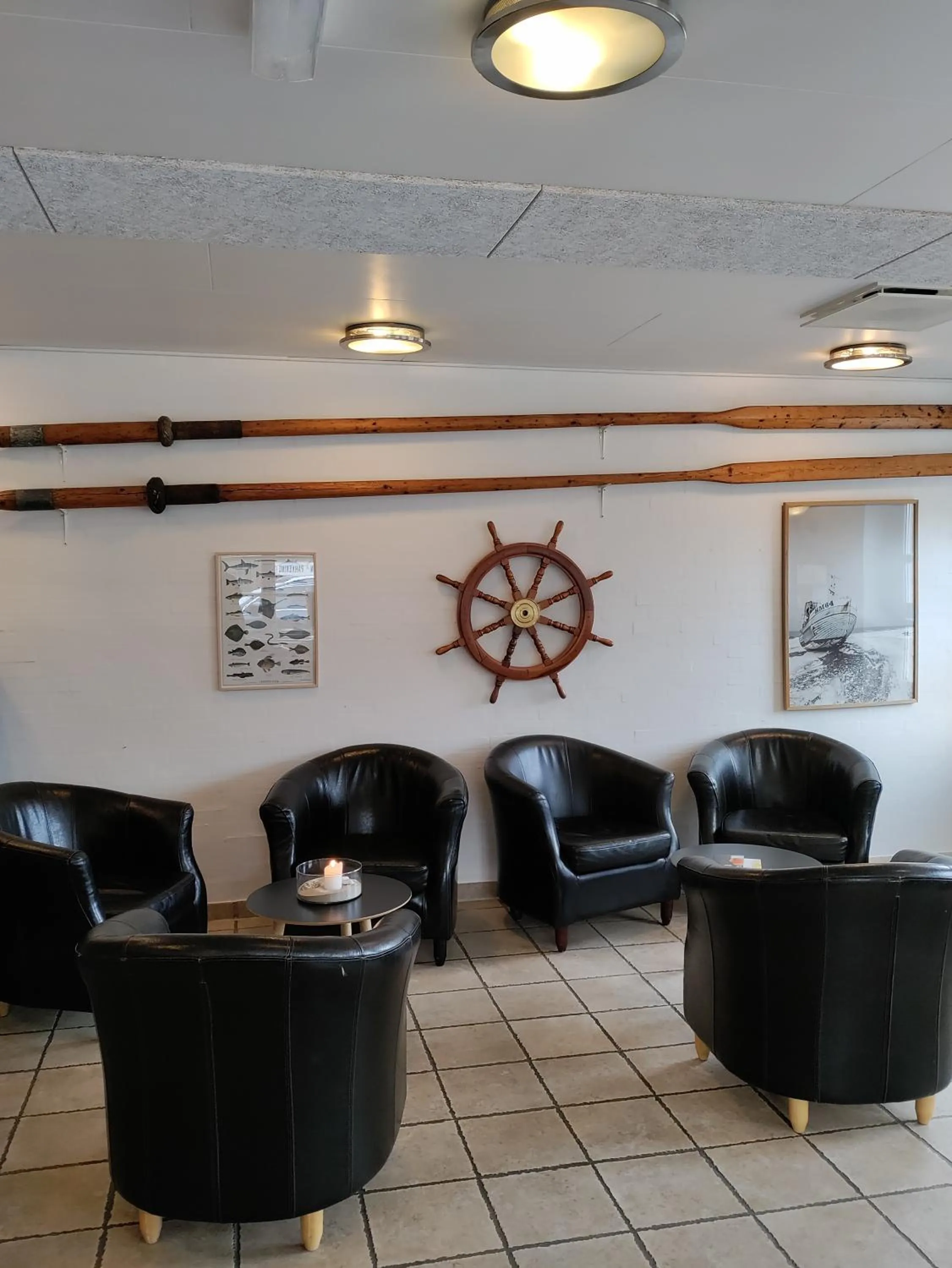 Lounge or bar in Rønnes Hotel