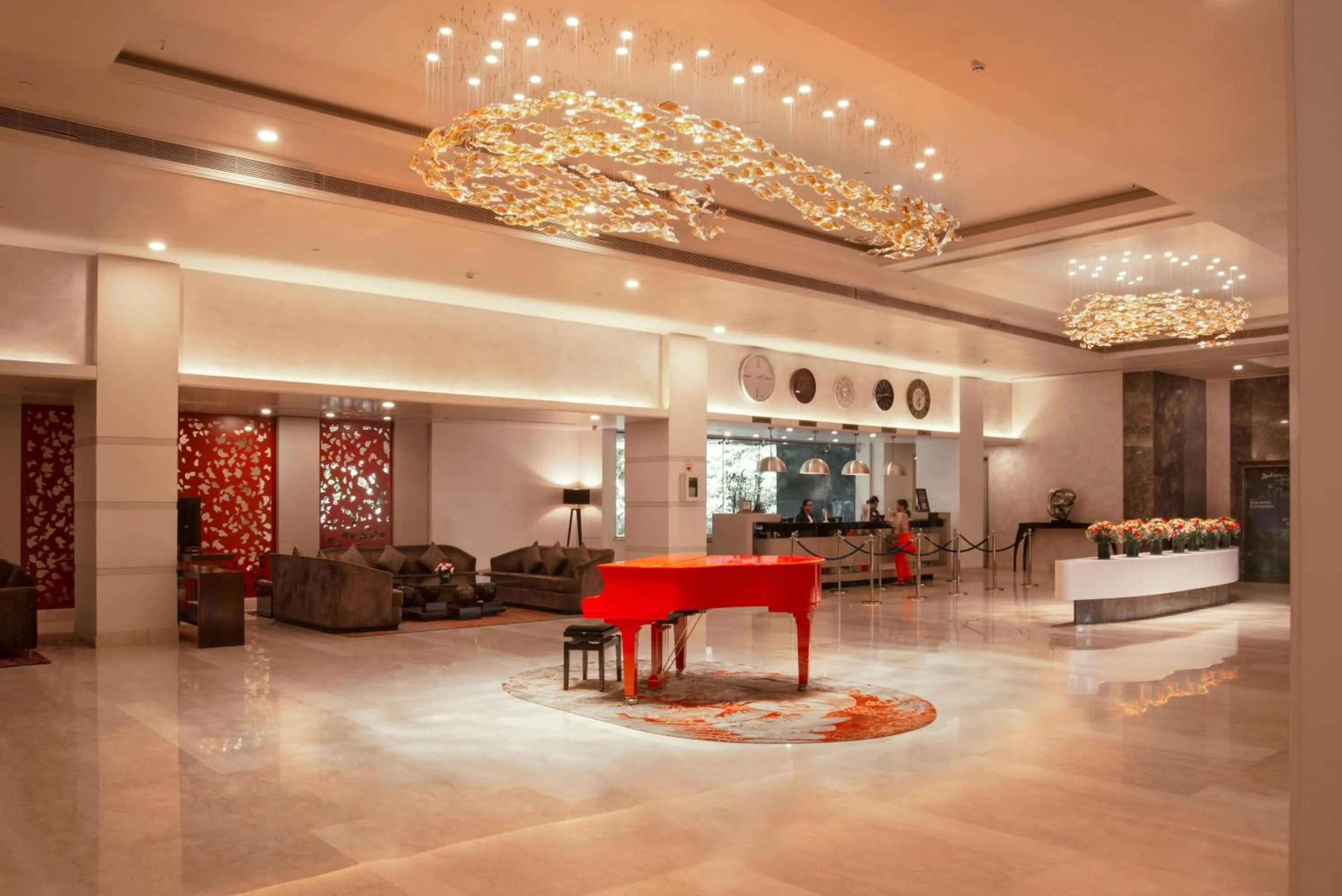 Lobby or reception in Radisson Blu Bengaluru Outer Ring Road