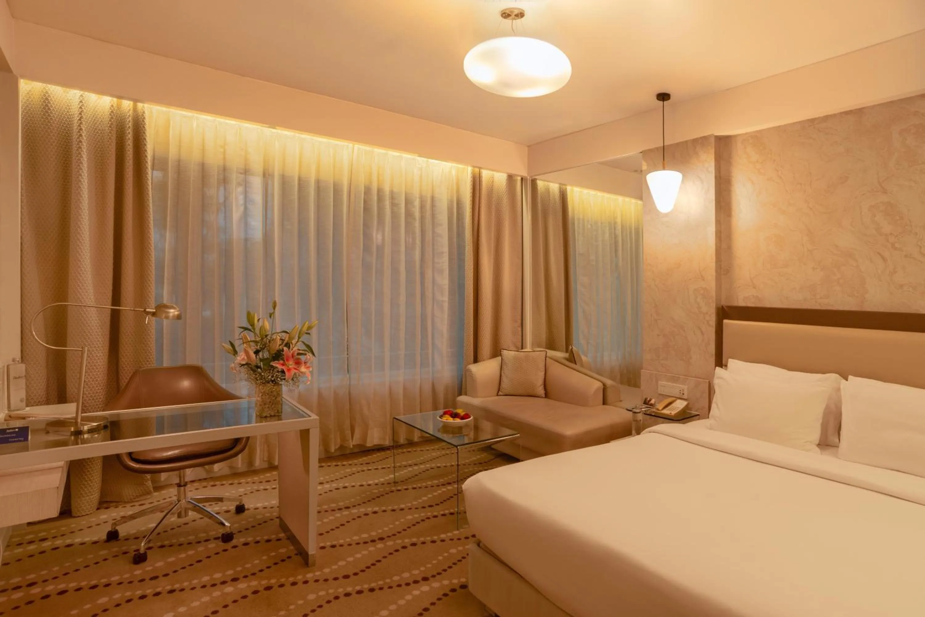 Bedroom, Bed in Radisson Blu Bengaluru Outer Ring Road