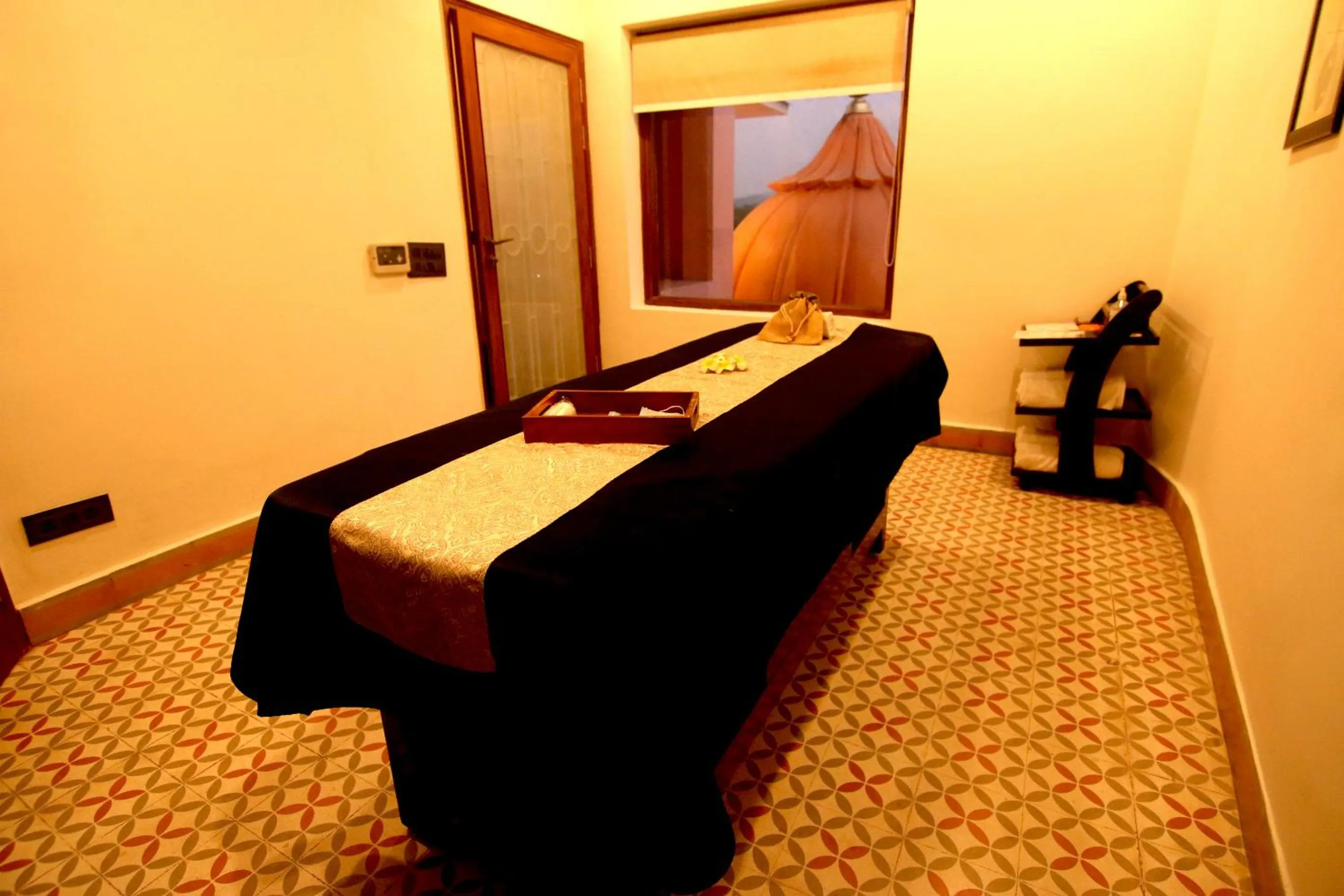 Spa and wellness centre/facilities, Bed in Ganga Lahari by Leisure Hotels