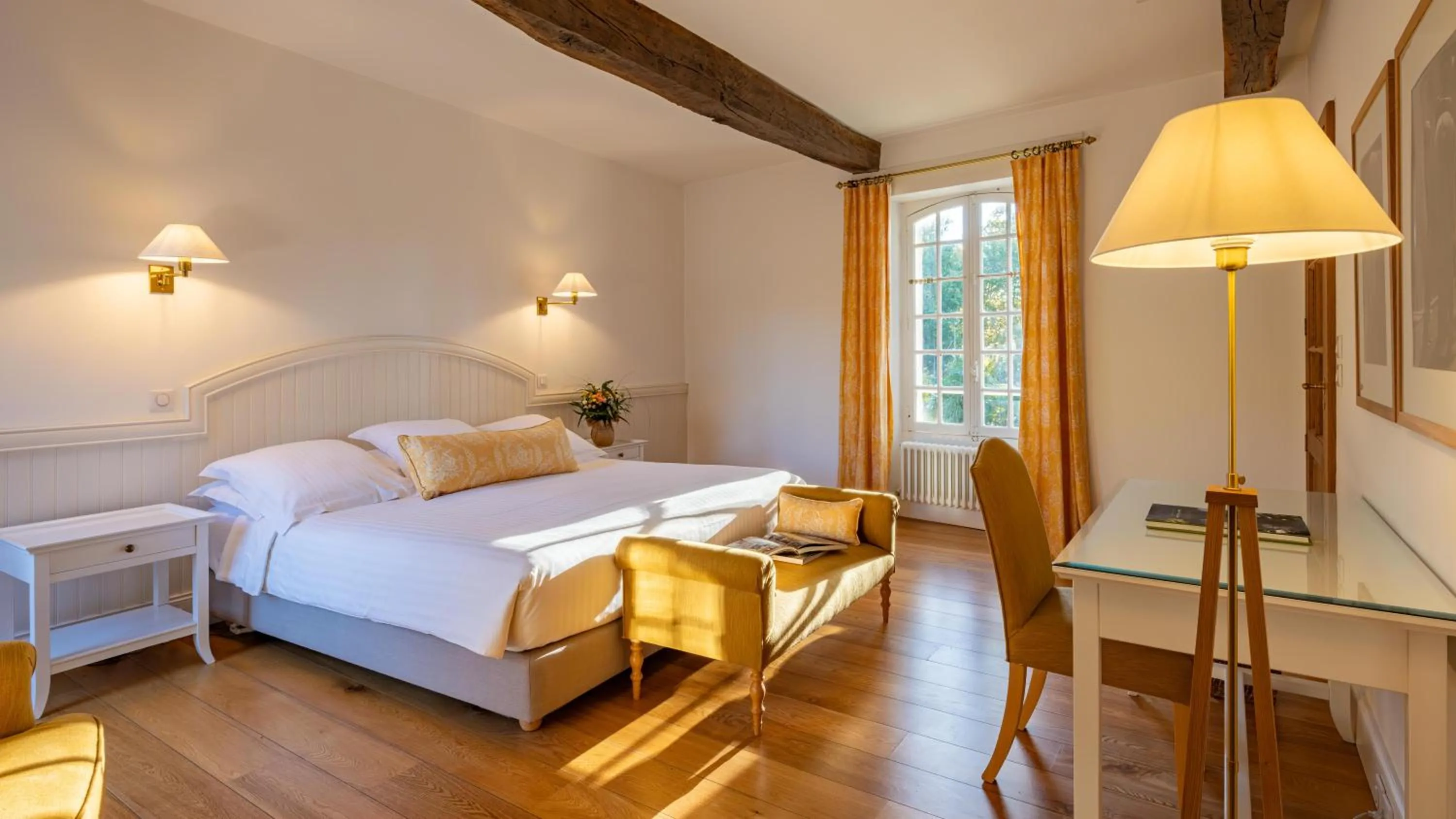Photo of the whole room, Bed in La Bastide en Gascogne