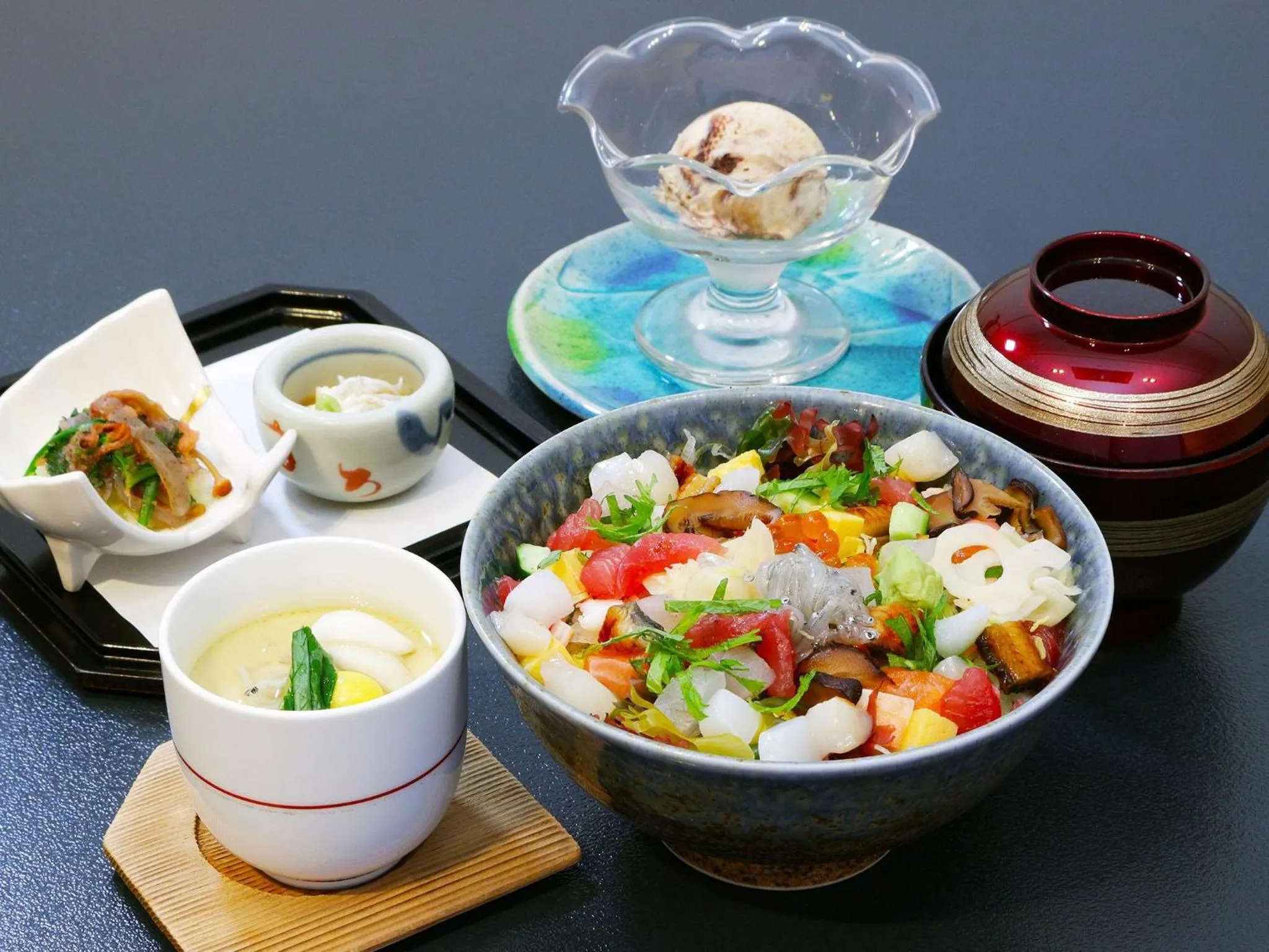 Food and drinks in Hotel Crown Palais Hamamatsu