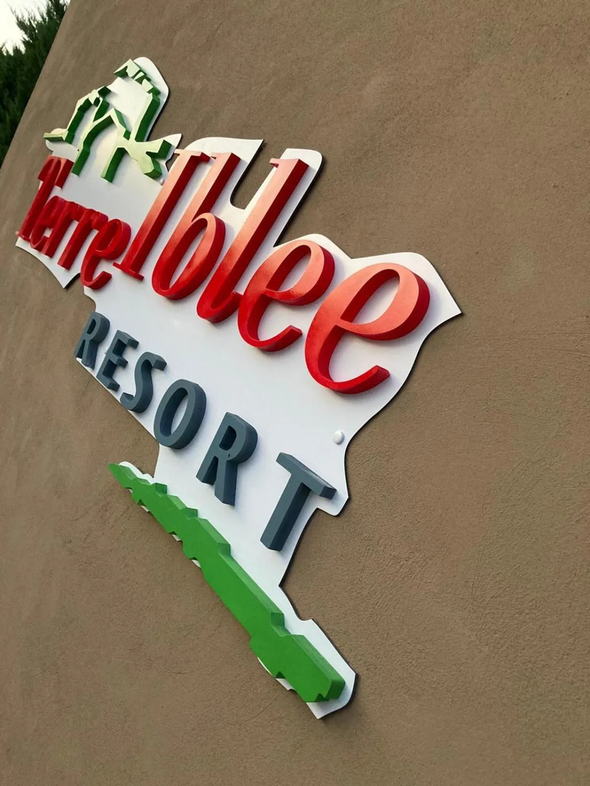 Swimming pool in Terre Iblee Resort