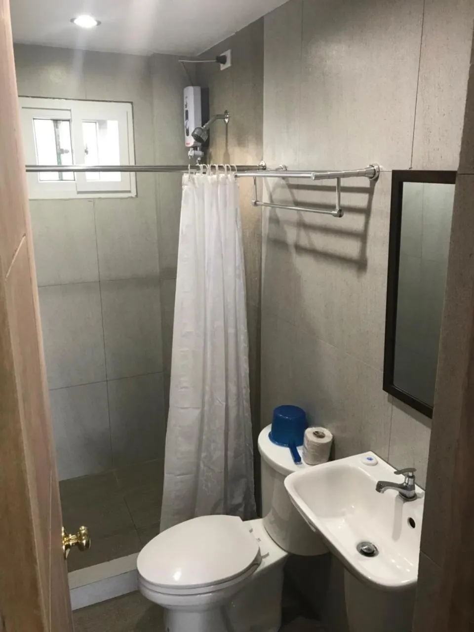 Seabreeze Beach Lodge