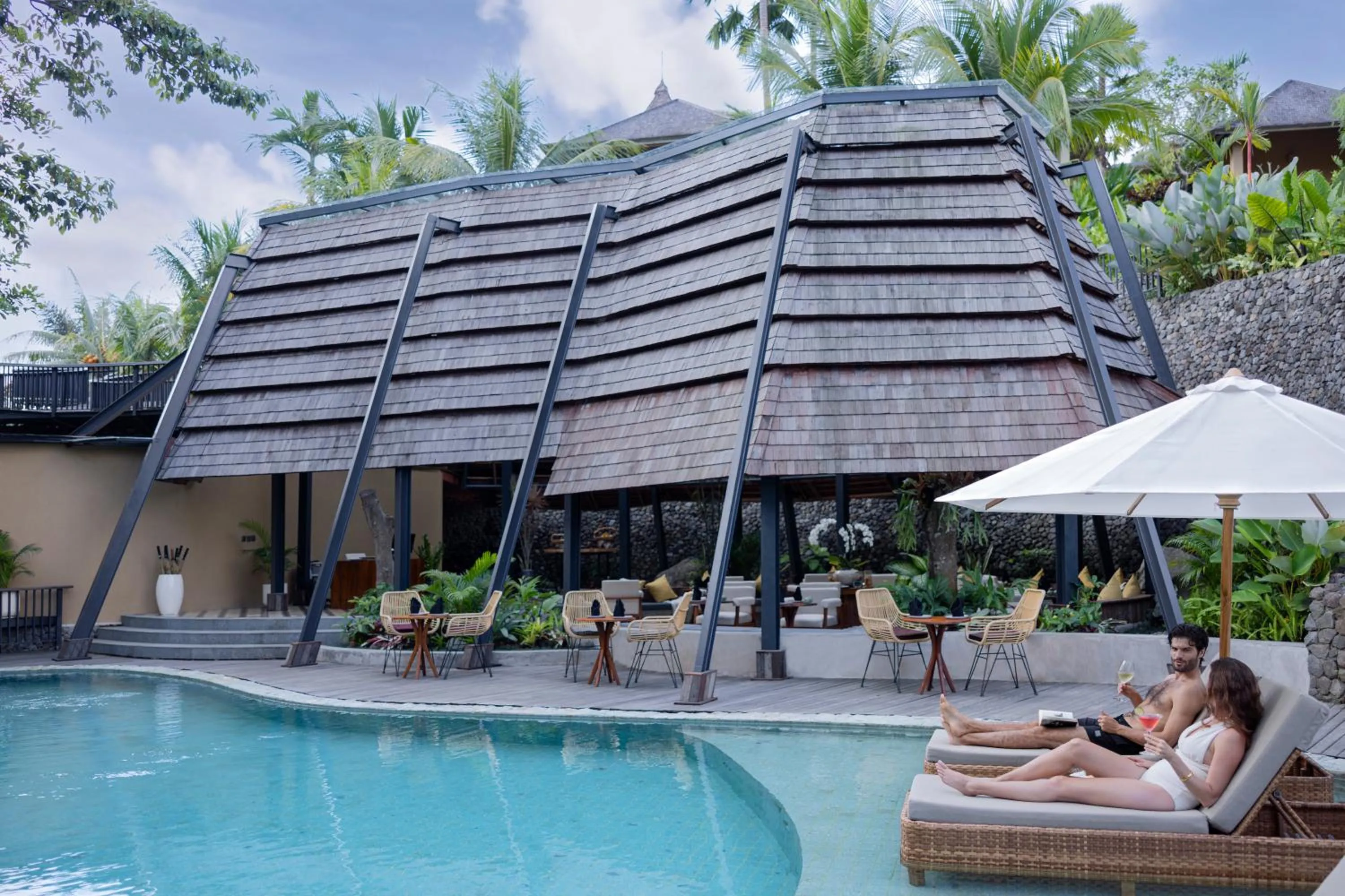 Property building in Wapa di Ume Sidemen