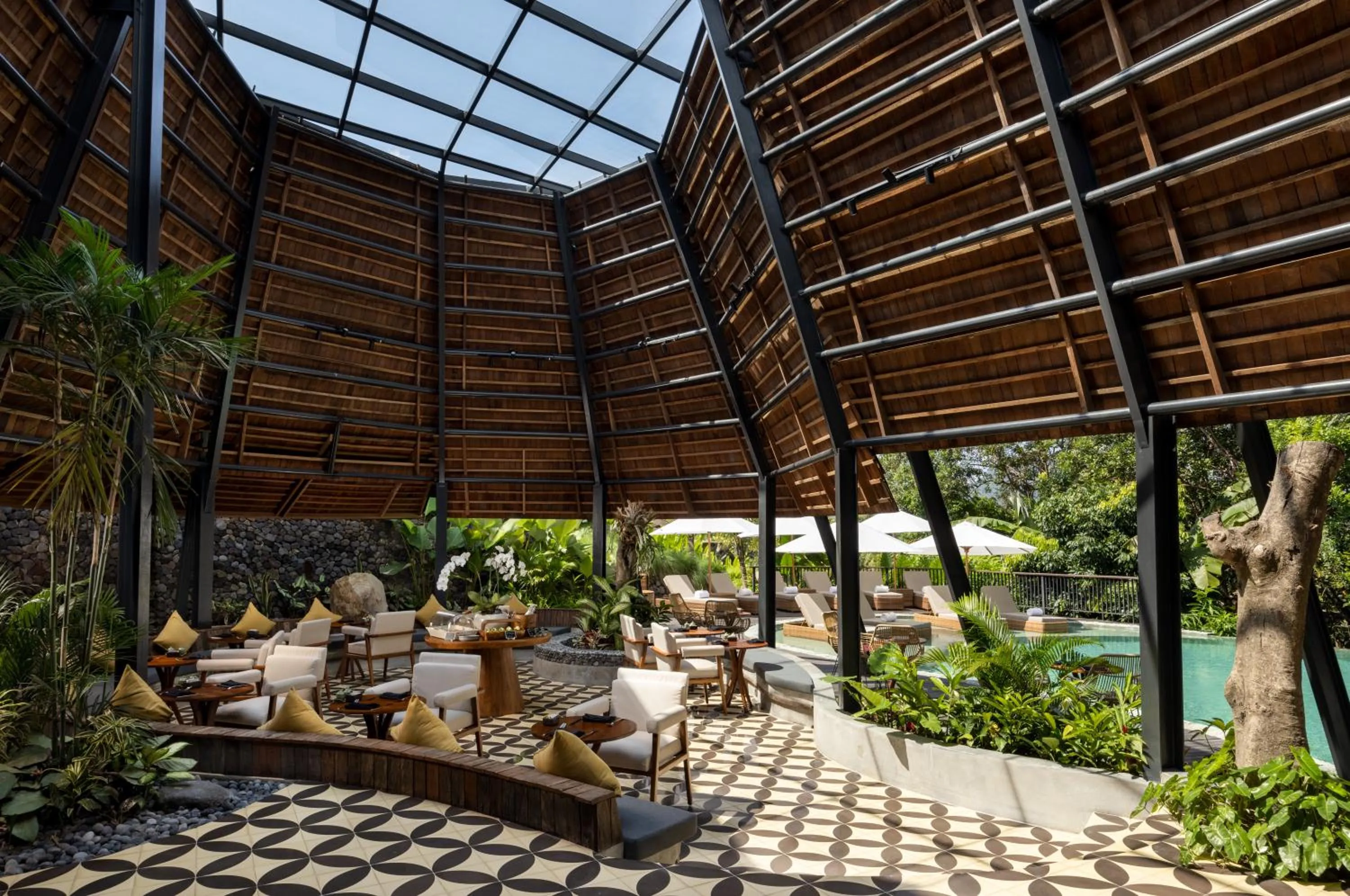 Property building in Wapa di Ume Sidemen