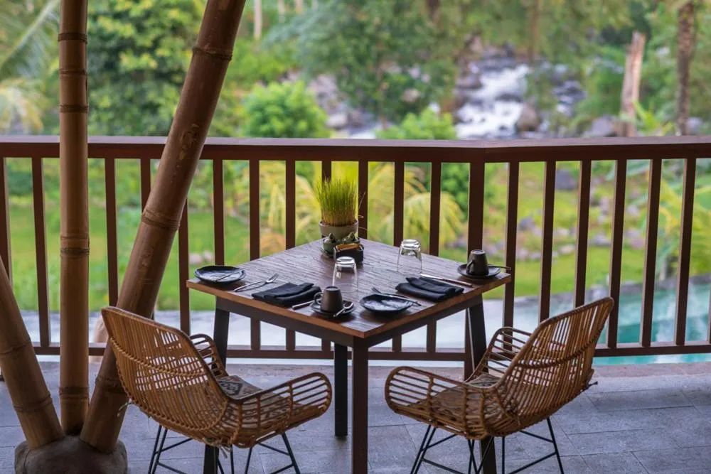 Restaurant/places to eat in Wapa di Ume Sidemen