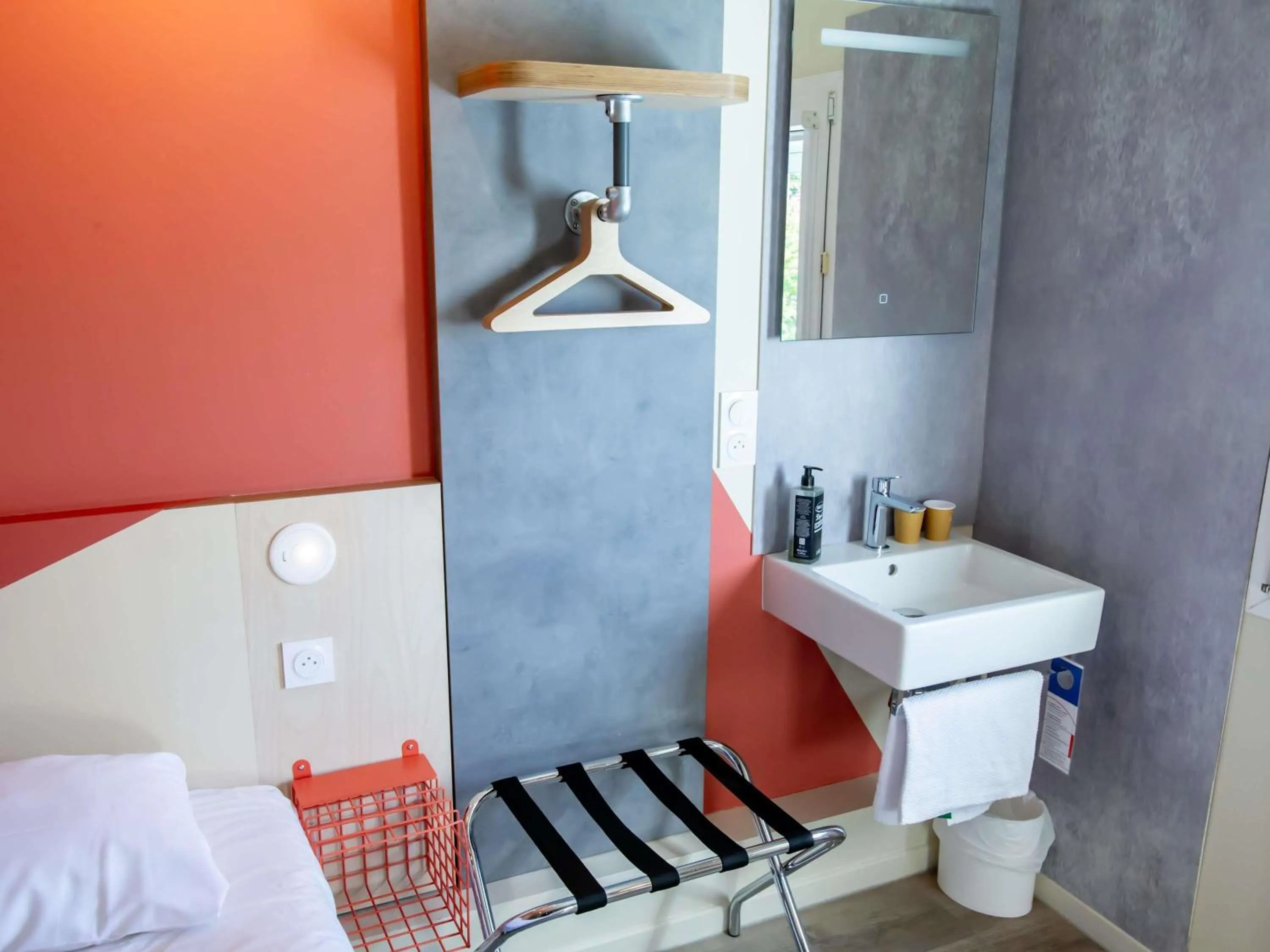 Bedroom, Bed in ibis budget Haguenau Strasbourg Nord