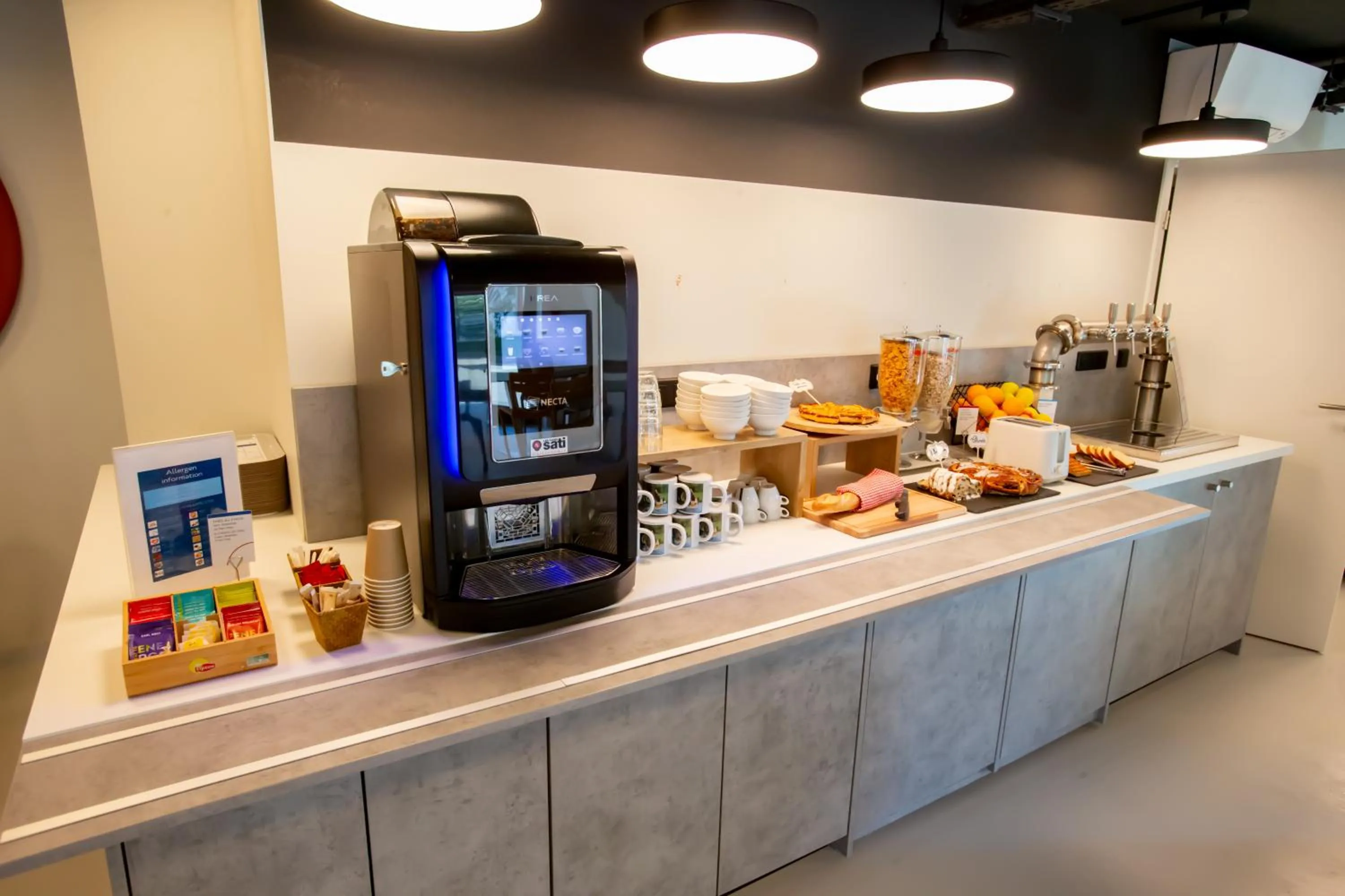 Breakfast in ibis budget Haguenau Strasbourg Nord