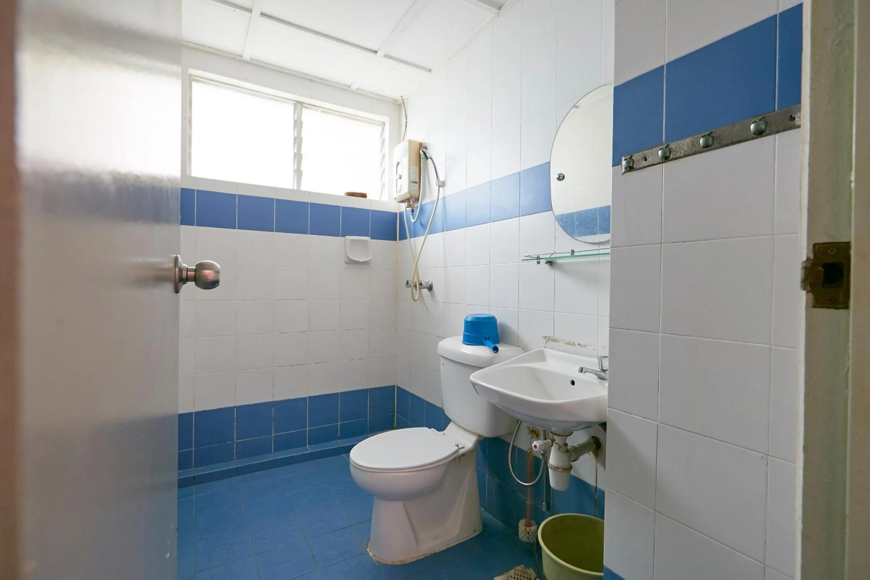 Bathroom in JC Private Apartment Sunshine Bay