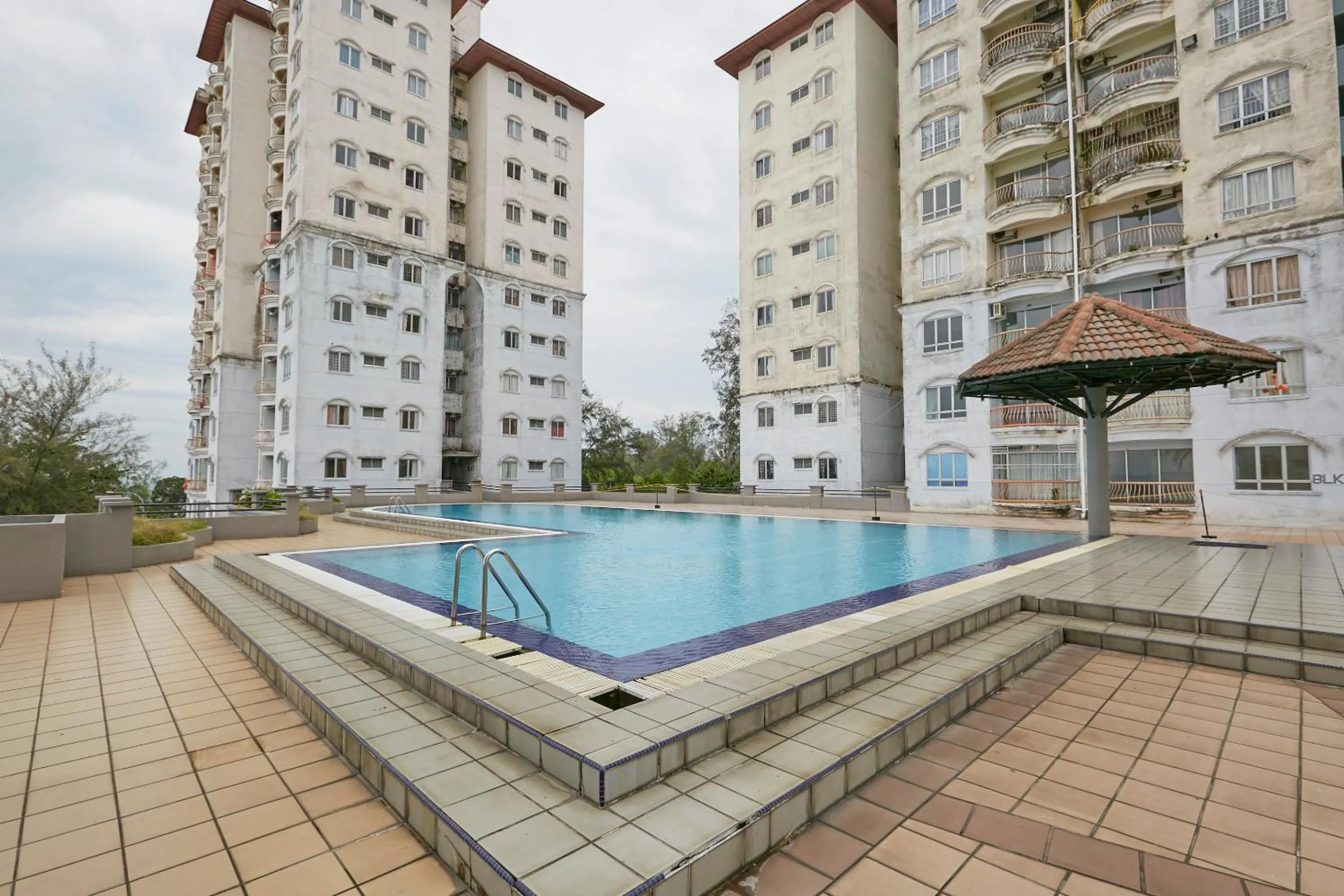 Swimming pool in JC Private Apartment Sunshine Bay