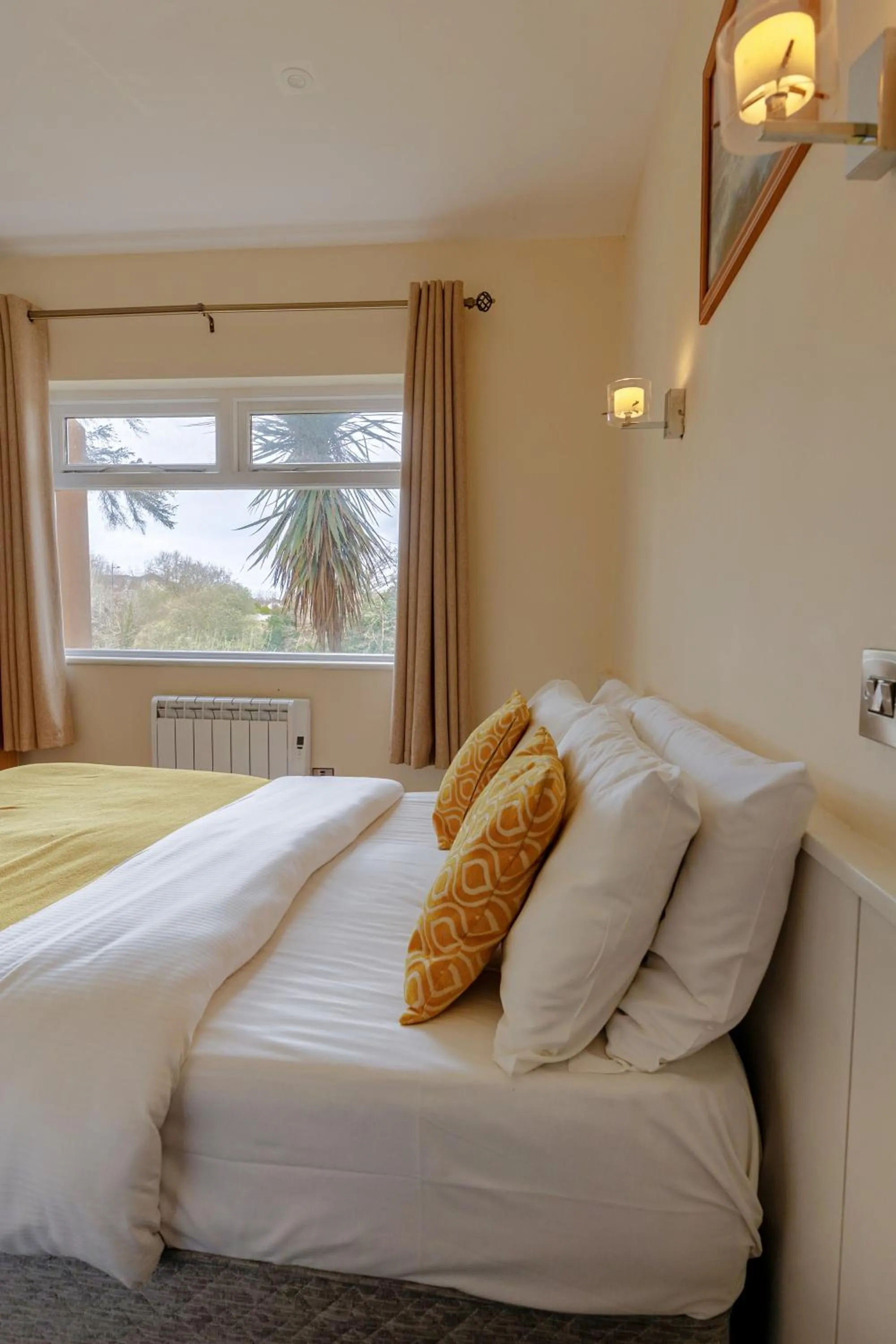 Bed in Killarney View House B&B