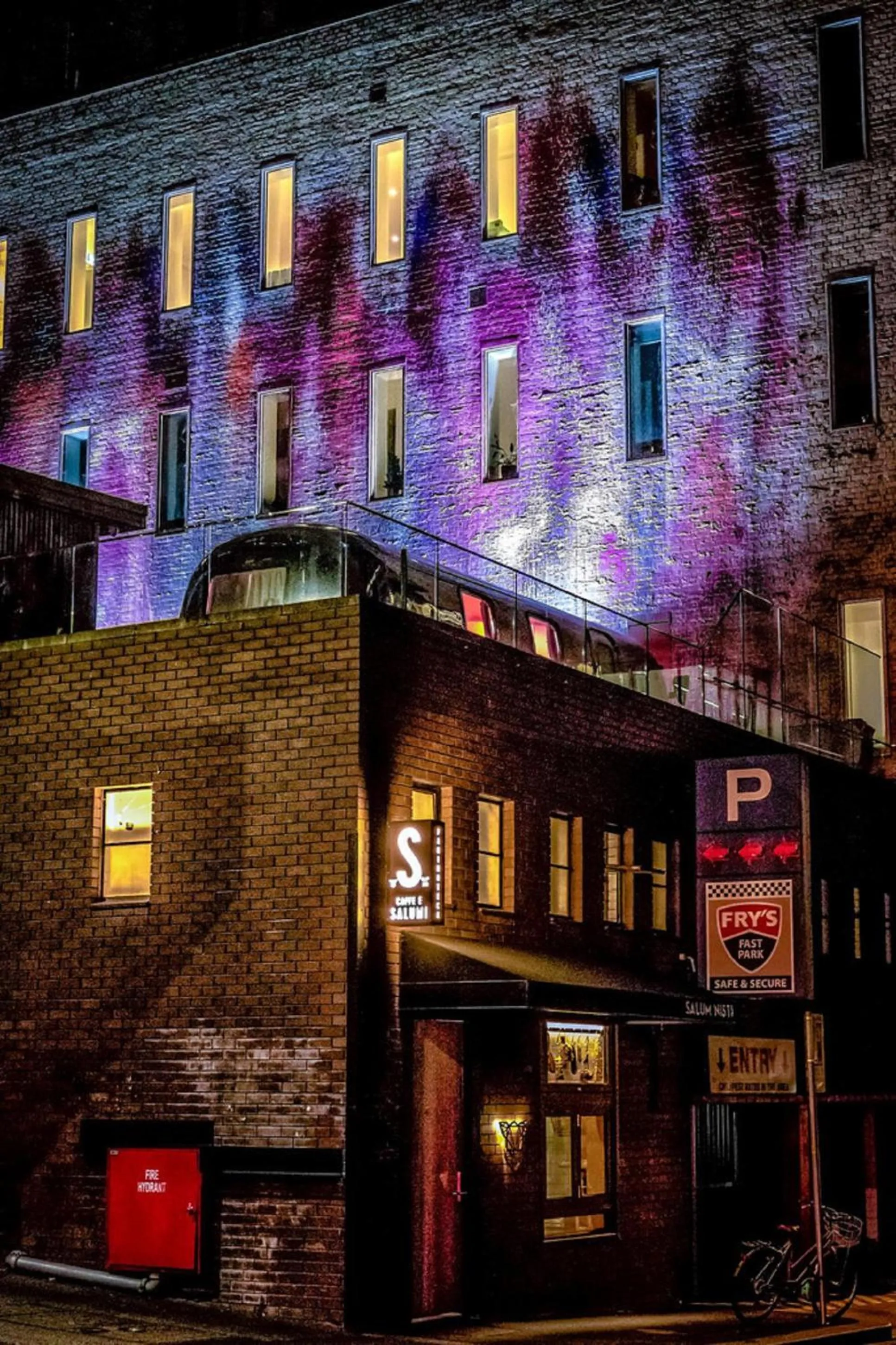 Facade/entrance in Hotel No