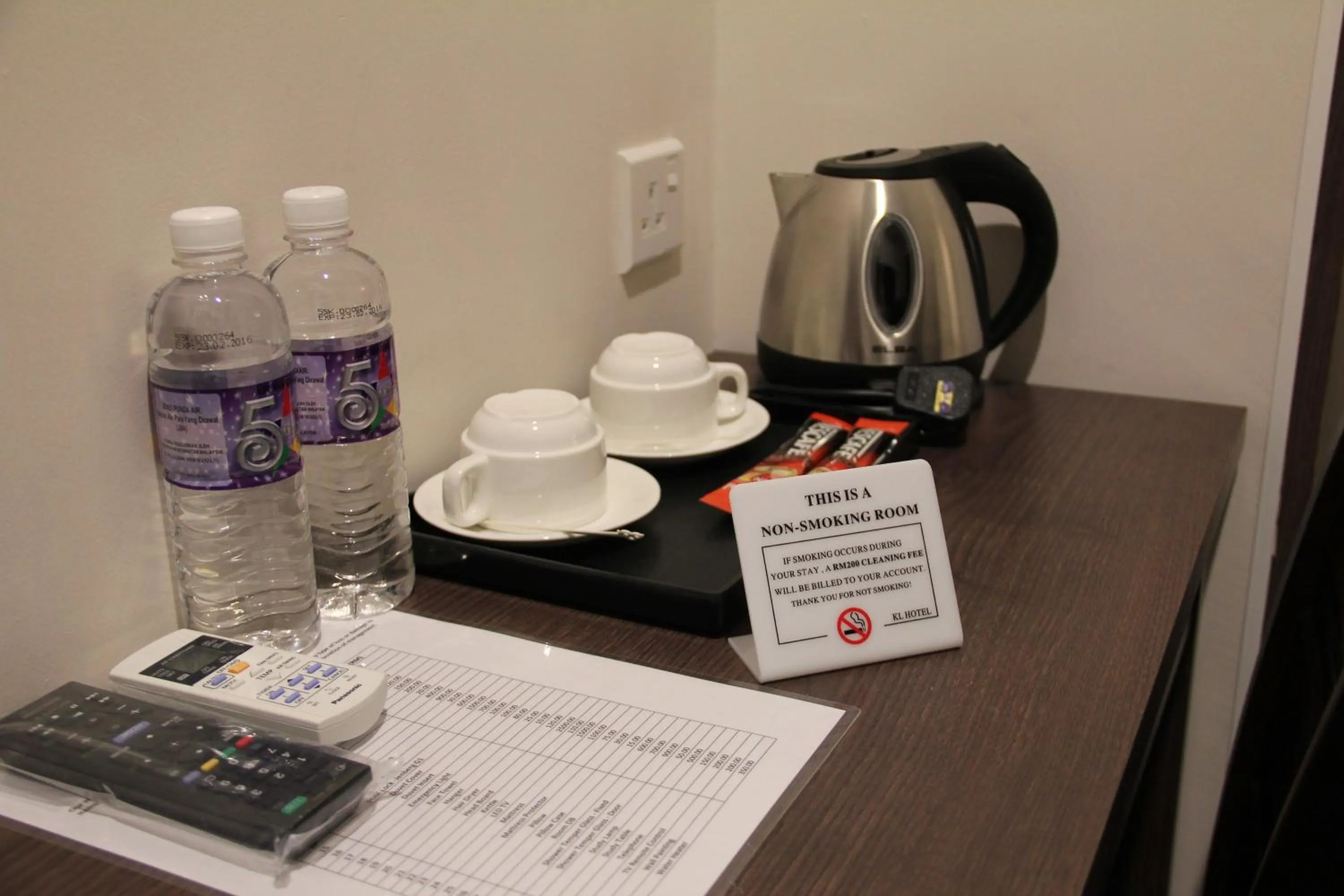 Coffee/tea facilities in KL Hotel