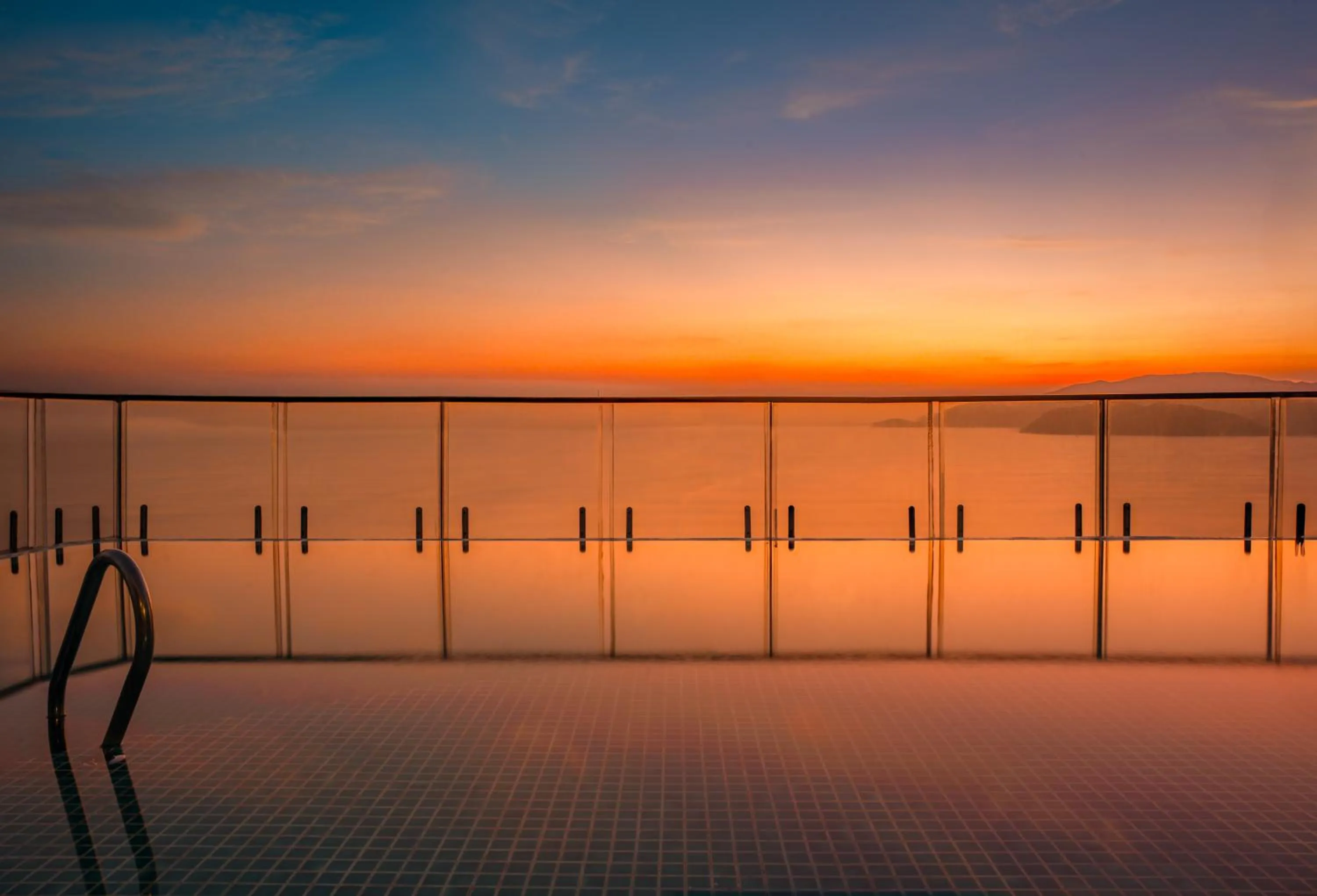 Swimming pool in V Hotel Nha Trang