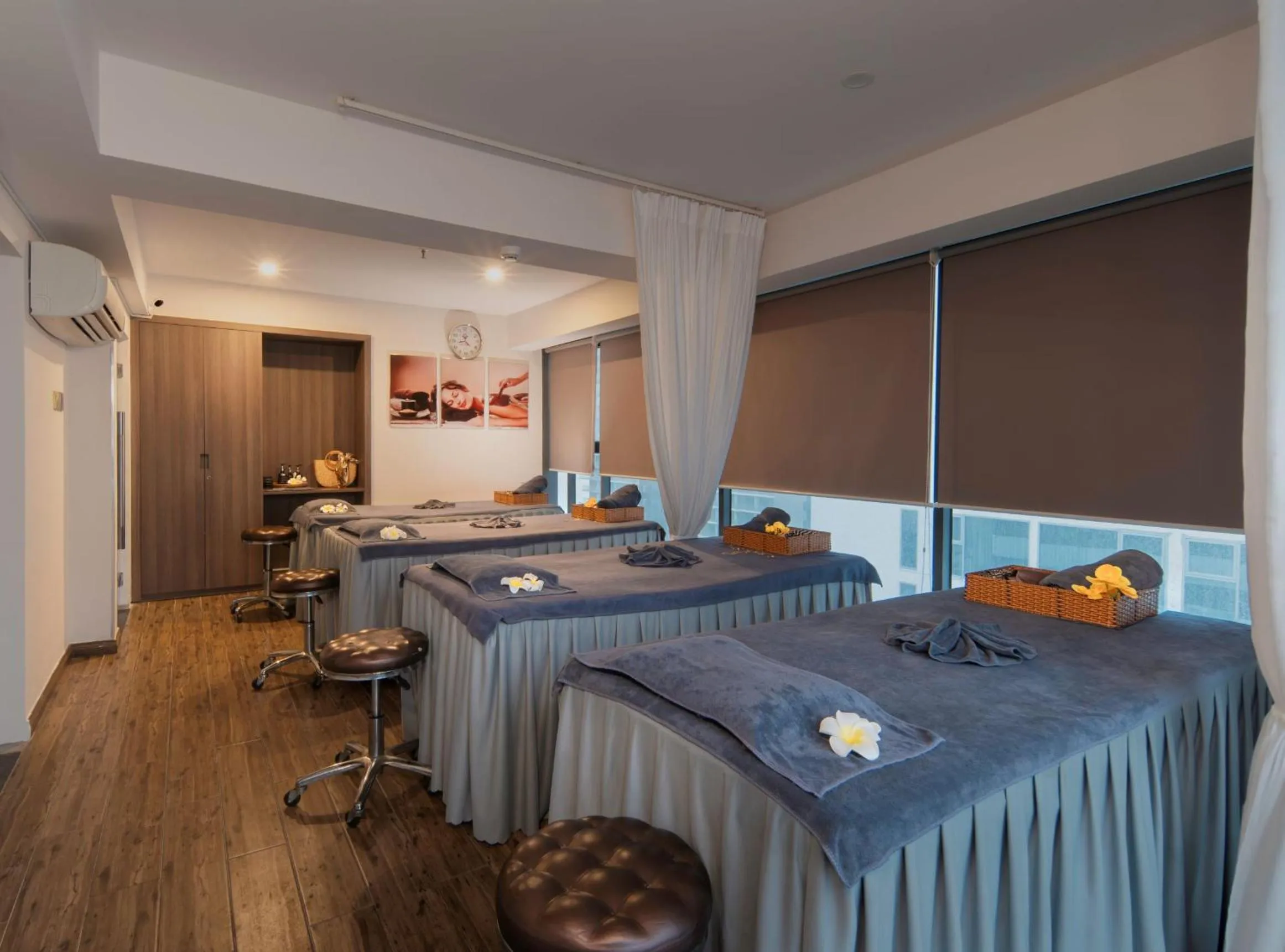 Spa and wellness centre/facilities, Bed in V Hotel Nha Trang