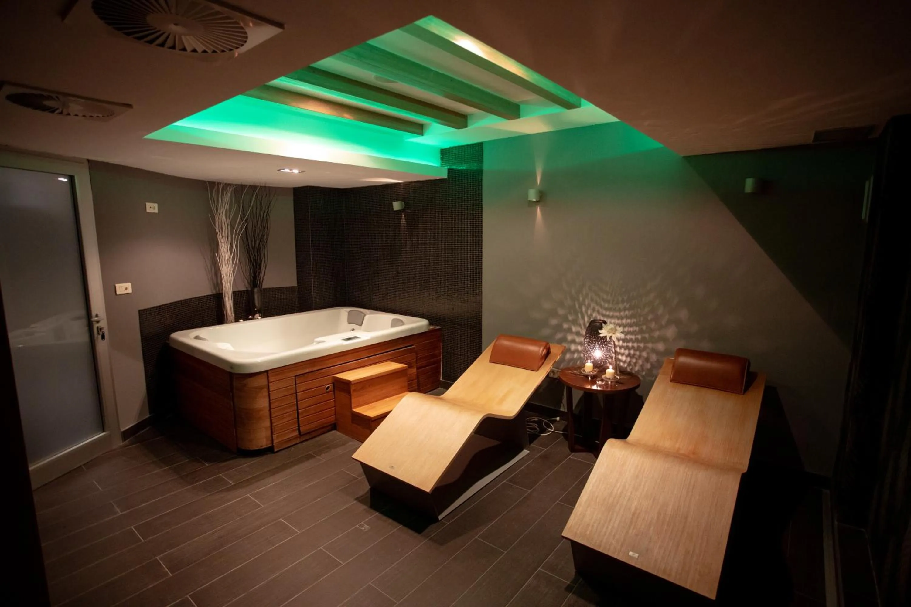 Spa and wellness centre/facilities in Aparthotel Vucko