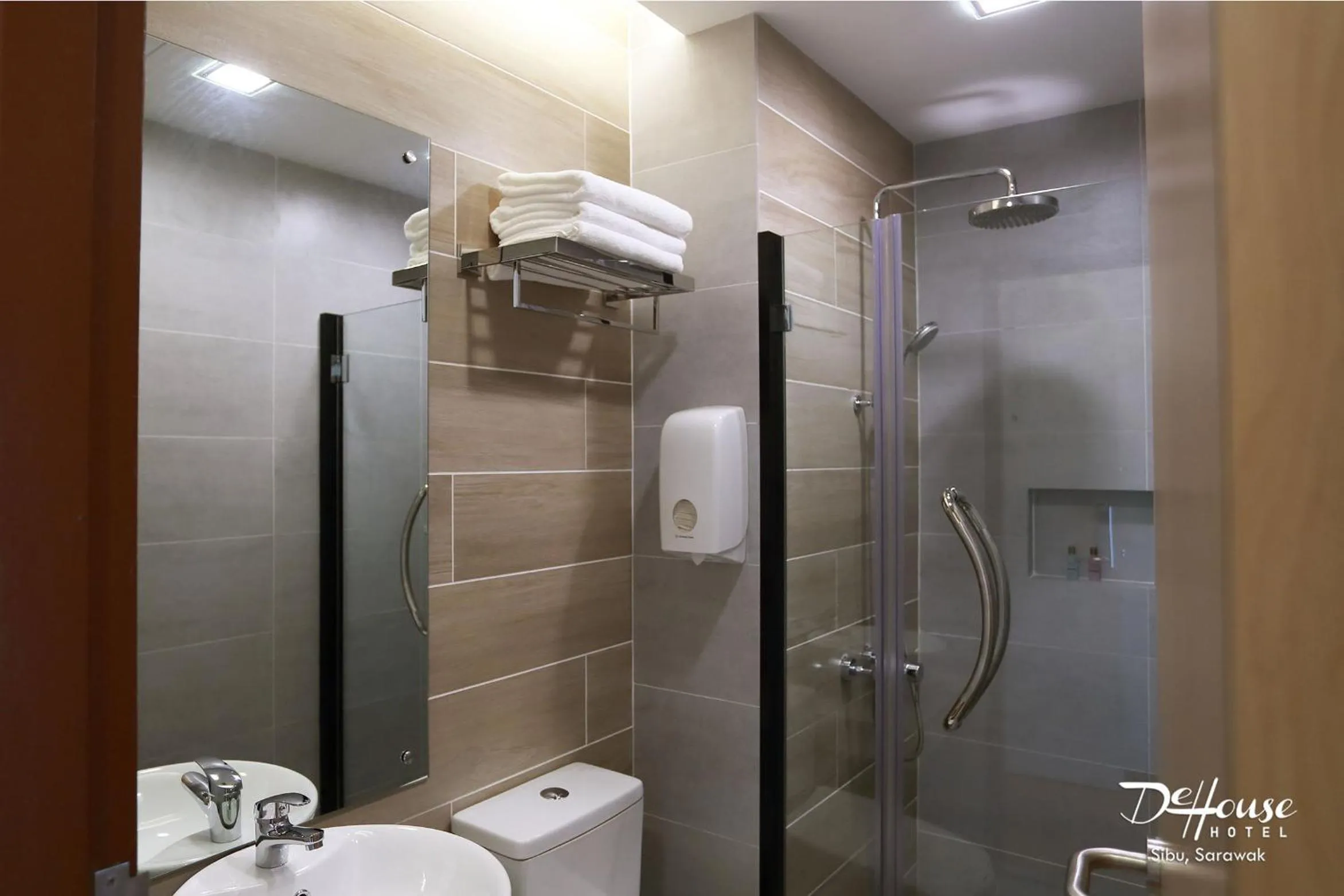 Bathroom in De House Hotel