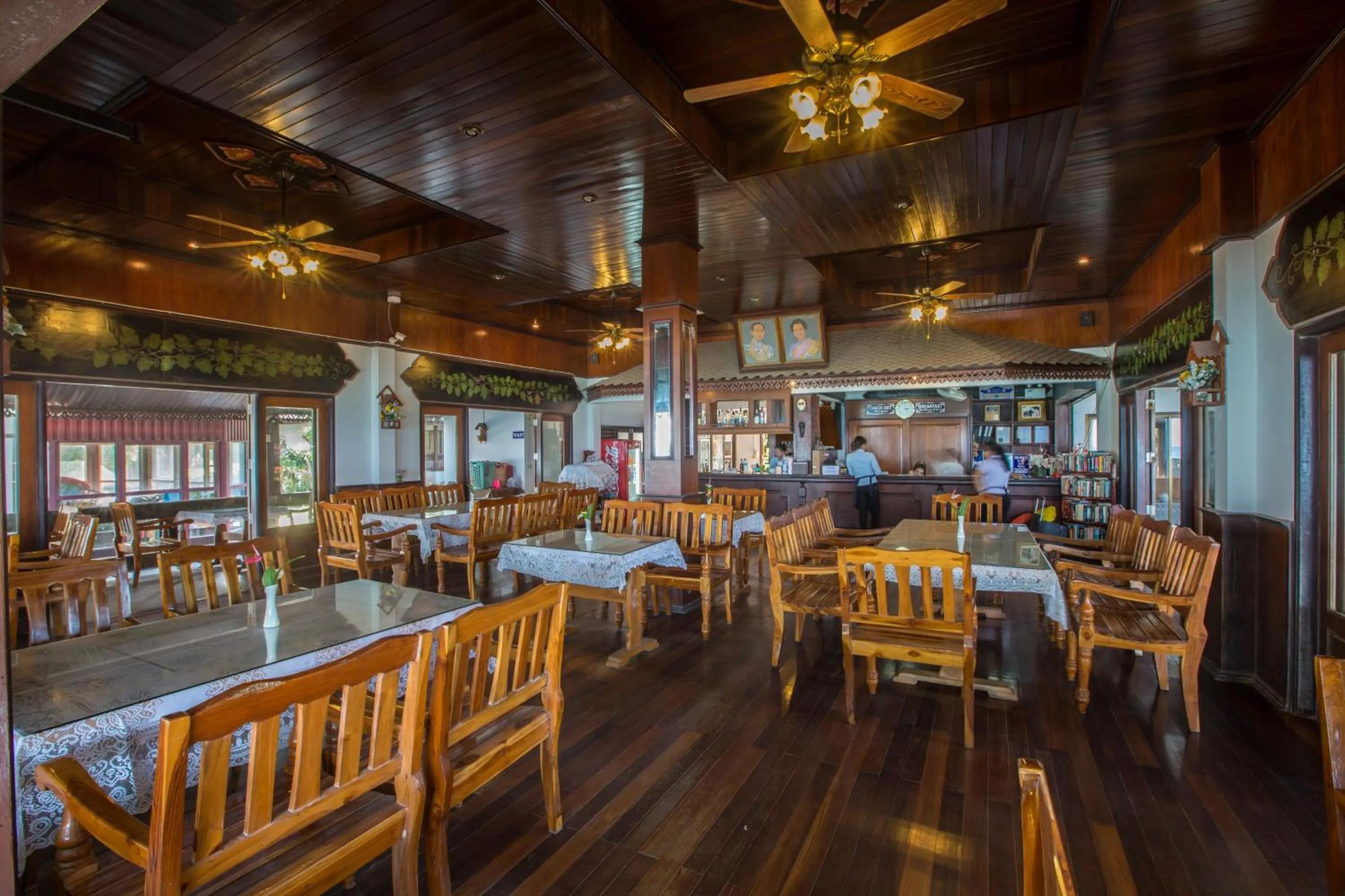 Restaurant/places to eat in Long Beach Lodge, Chaweng Beach, Koh Samui