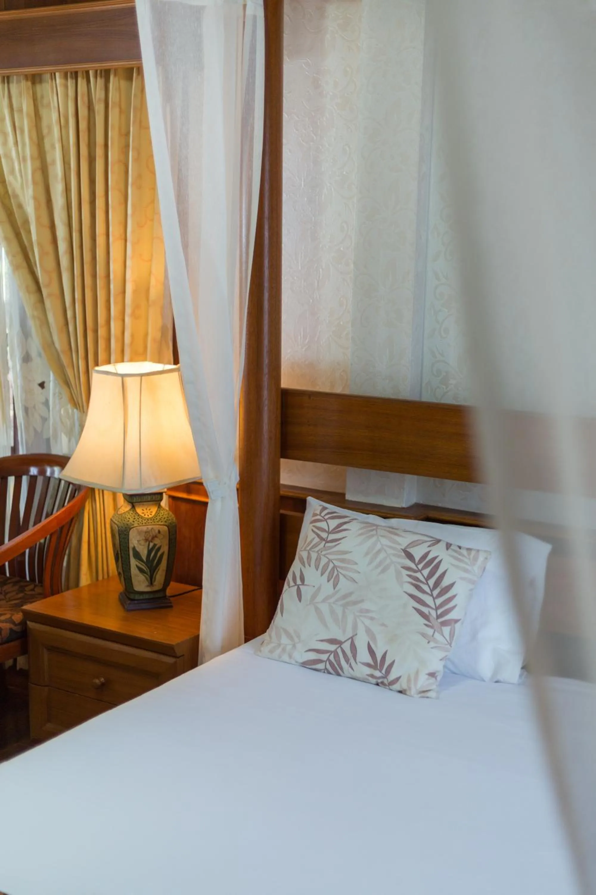 Bedroom, Bed in Long Beach Lodge, Chaweng Beach, Koh Samui