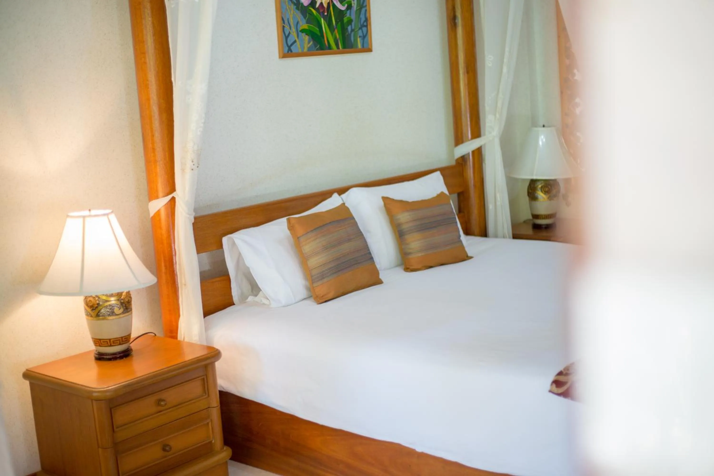 Bedroom, Bed in Long Beach Lodge, Chaweng Beach, Koh Samui