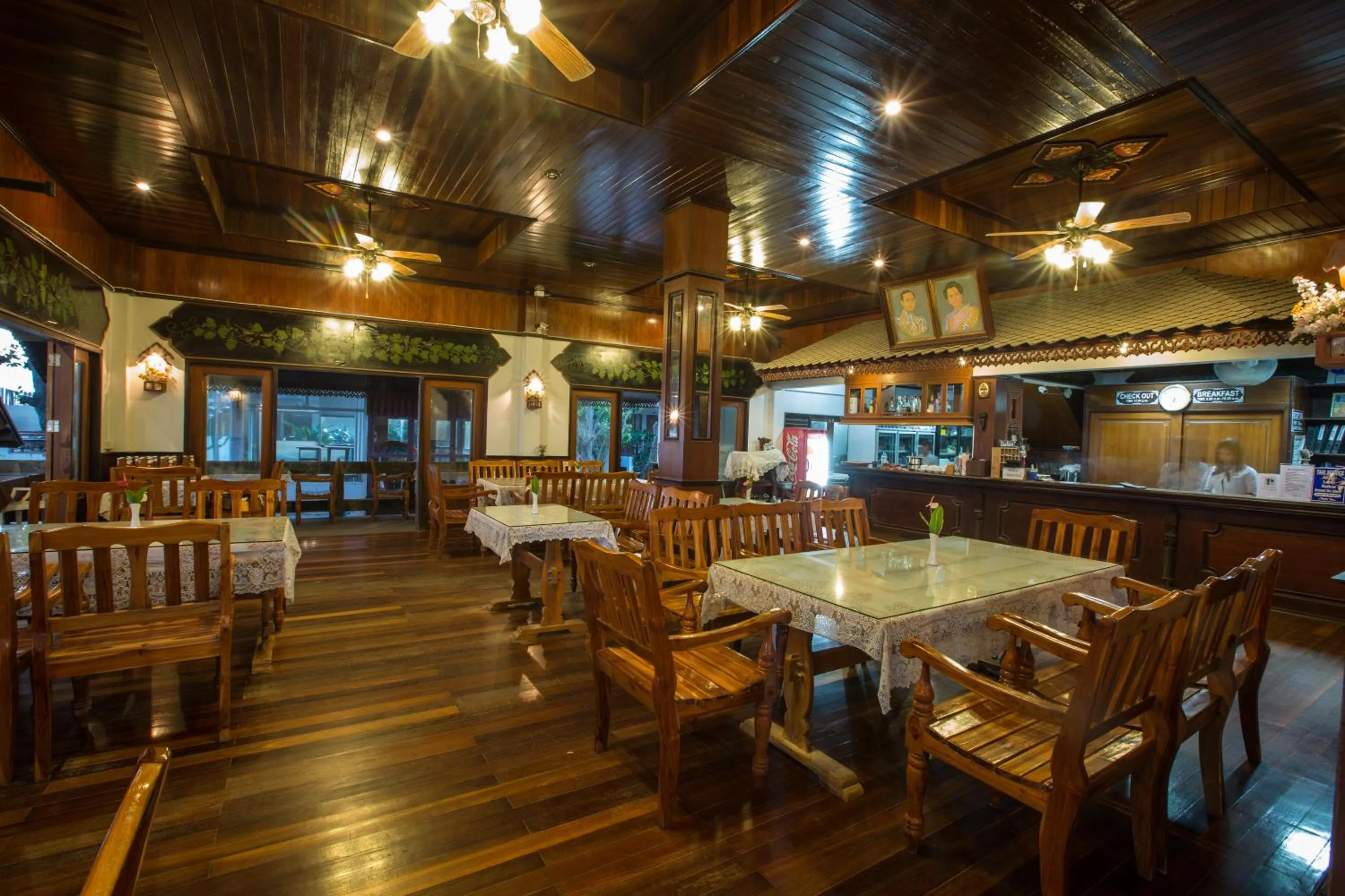 Restaurant/places to eat in Long Beach Lodge, Chaweng Beach, Koh Samui