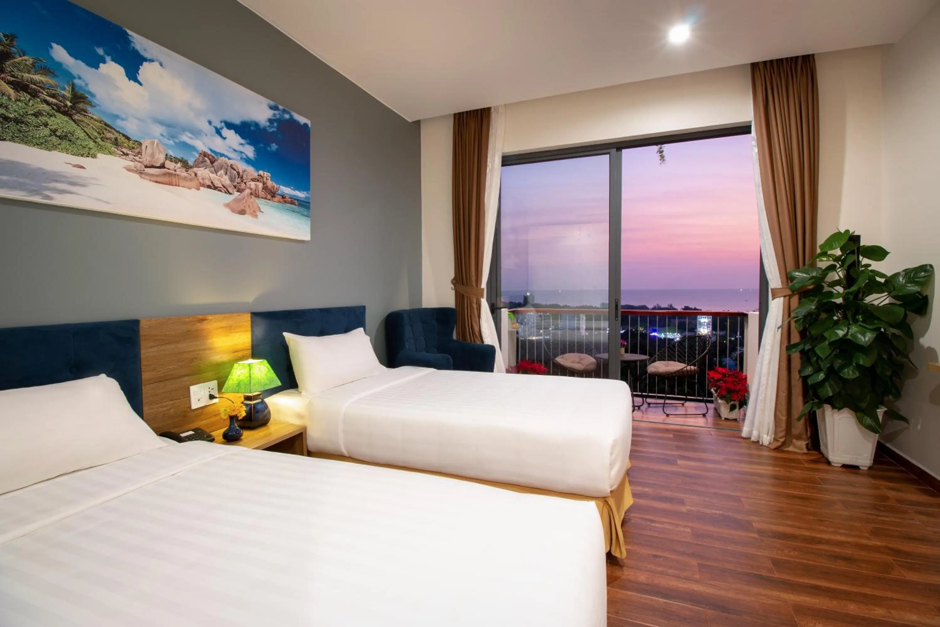 Bed in Tom Hill Boutique Resort & Spa - Sea View