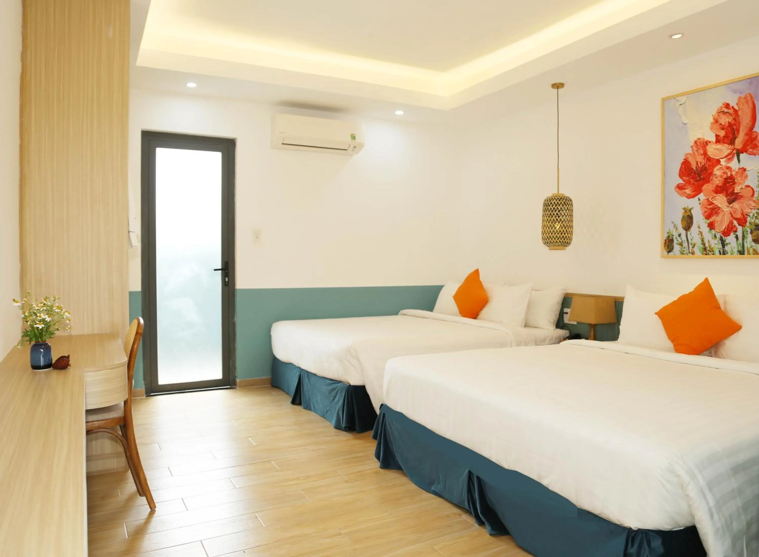 Bed in Tom Hill Boutique Resort & Spa - Sea View