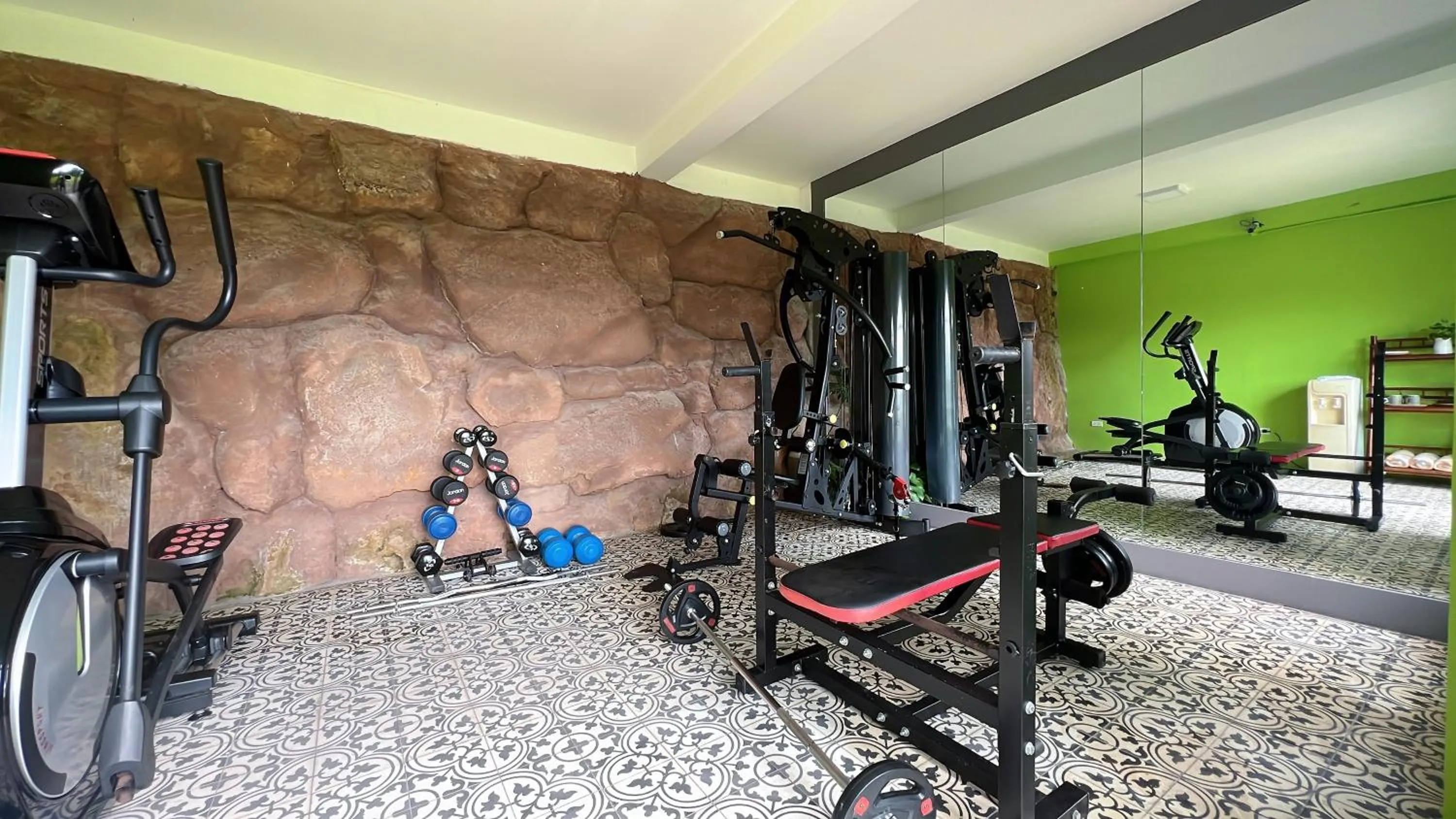 Fitness centre/facilities in Tom Hill Boutique Resort & Spa - Sea View
