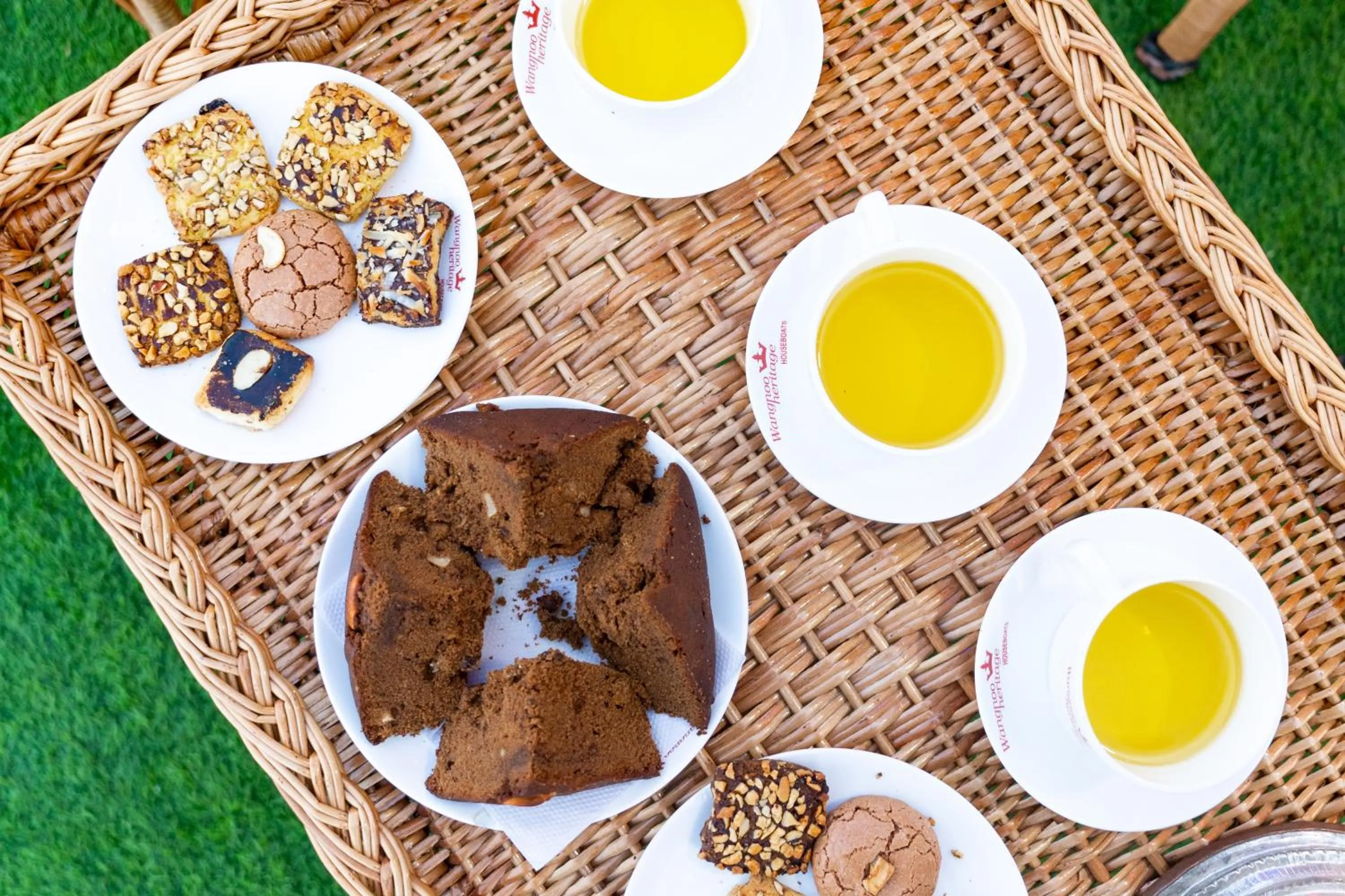 Food close-up in Wangnoo Heritage Houseboats