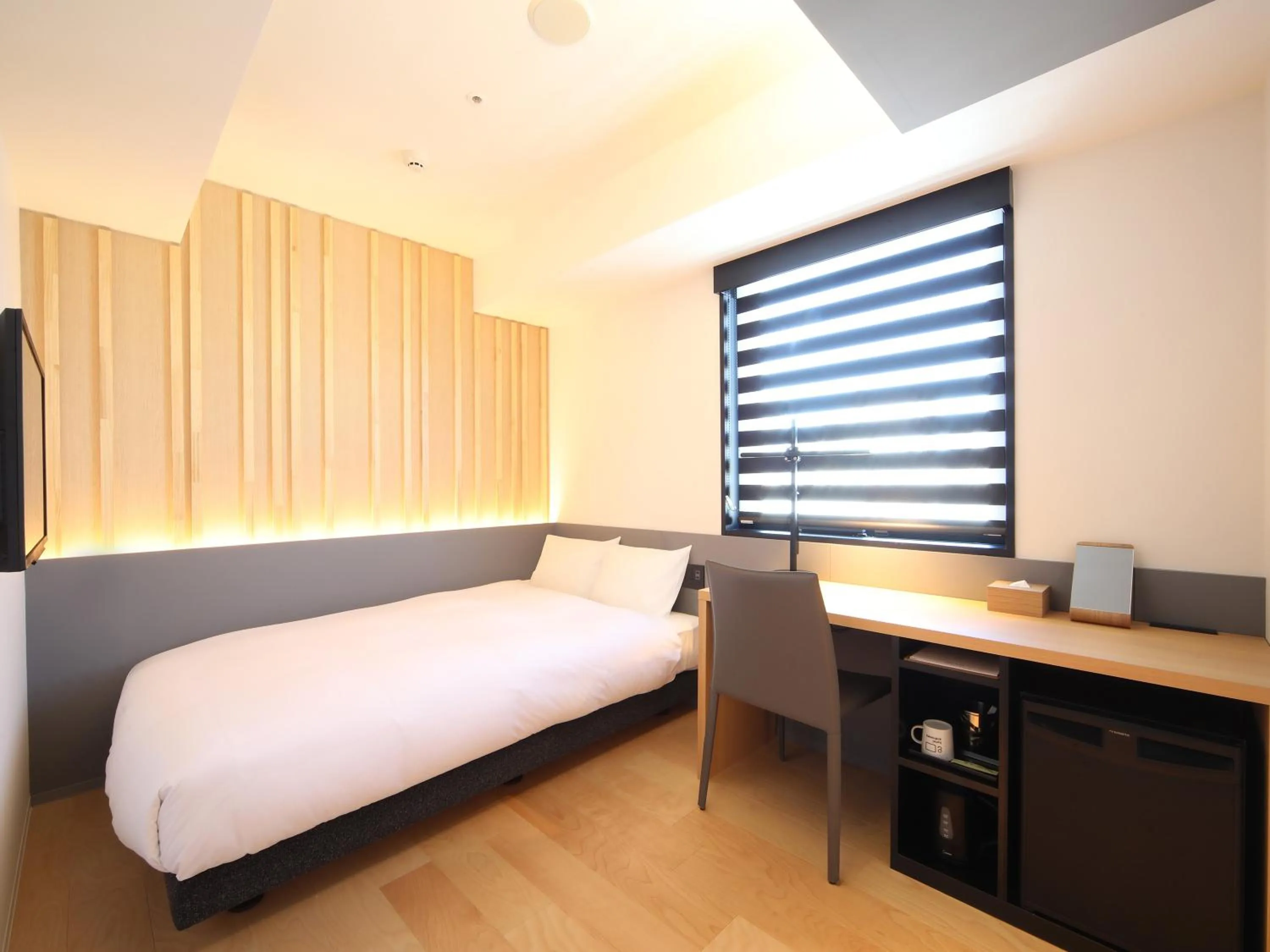 Photo of the whole room, Bed in hotel androoms Nagoya Sakae