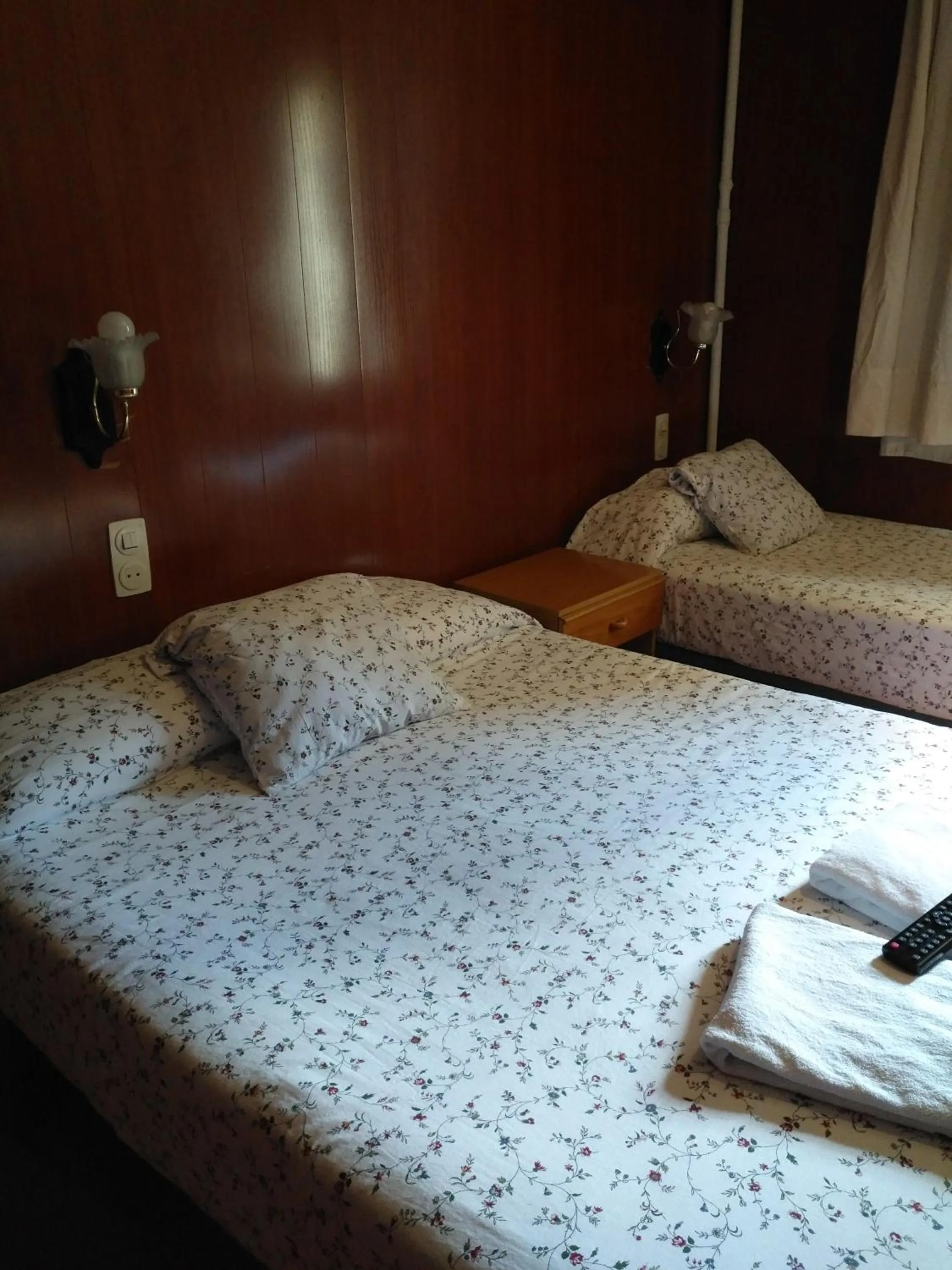 Decorative detail, Bed in Hostal Porta De Núria