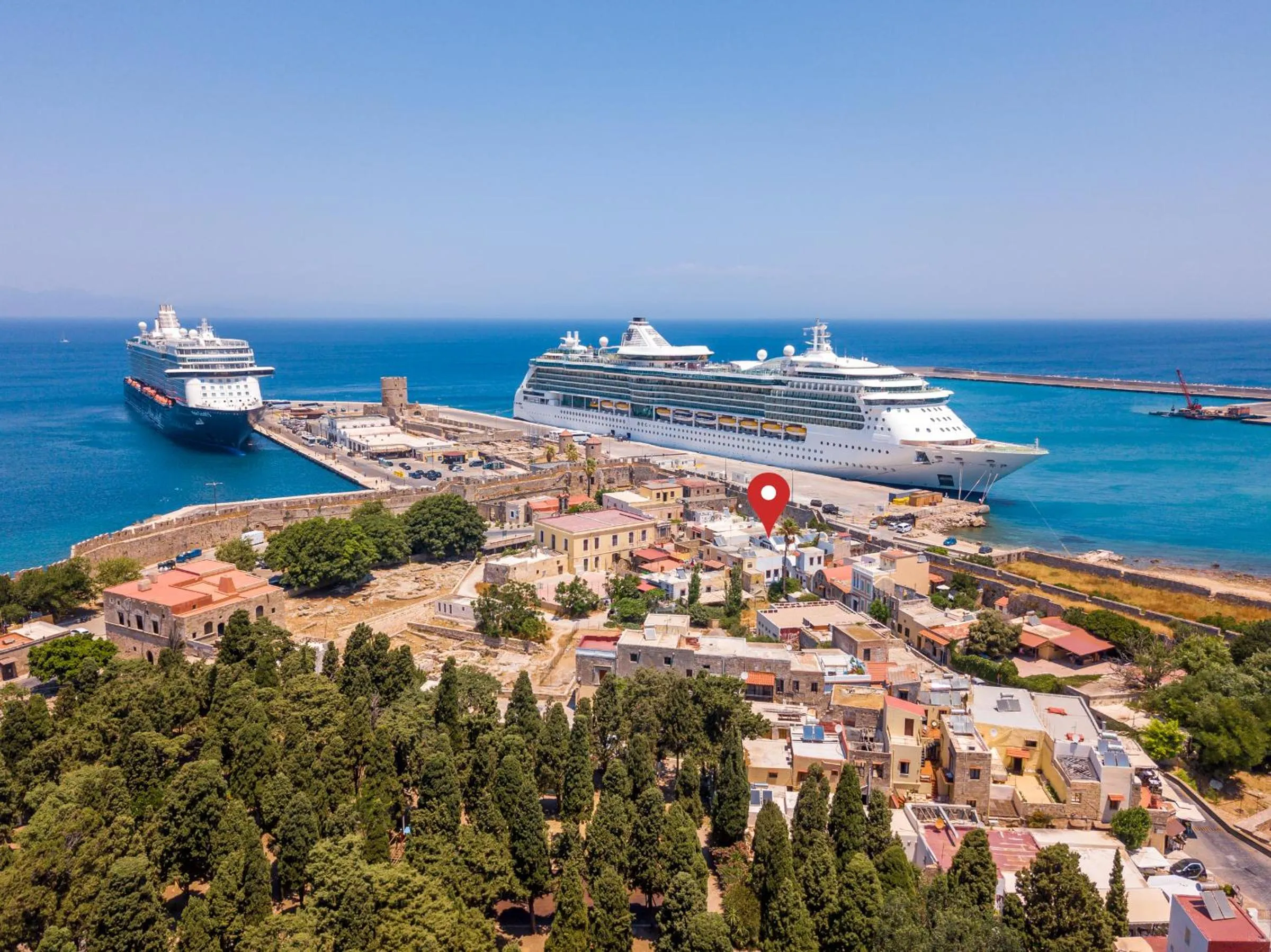 Property building in Cava d'Oro