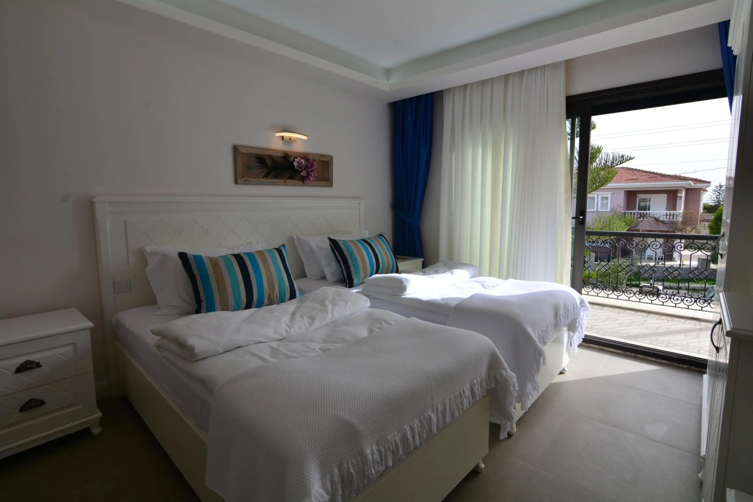 Bed in Dalyan Risus Suite
