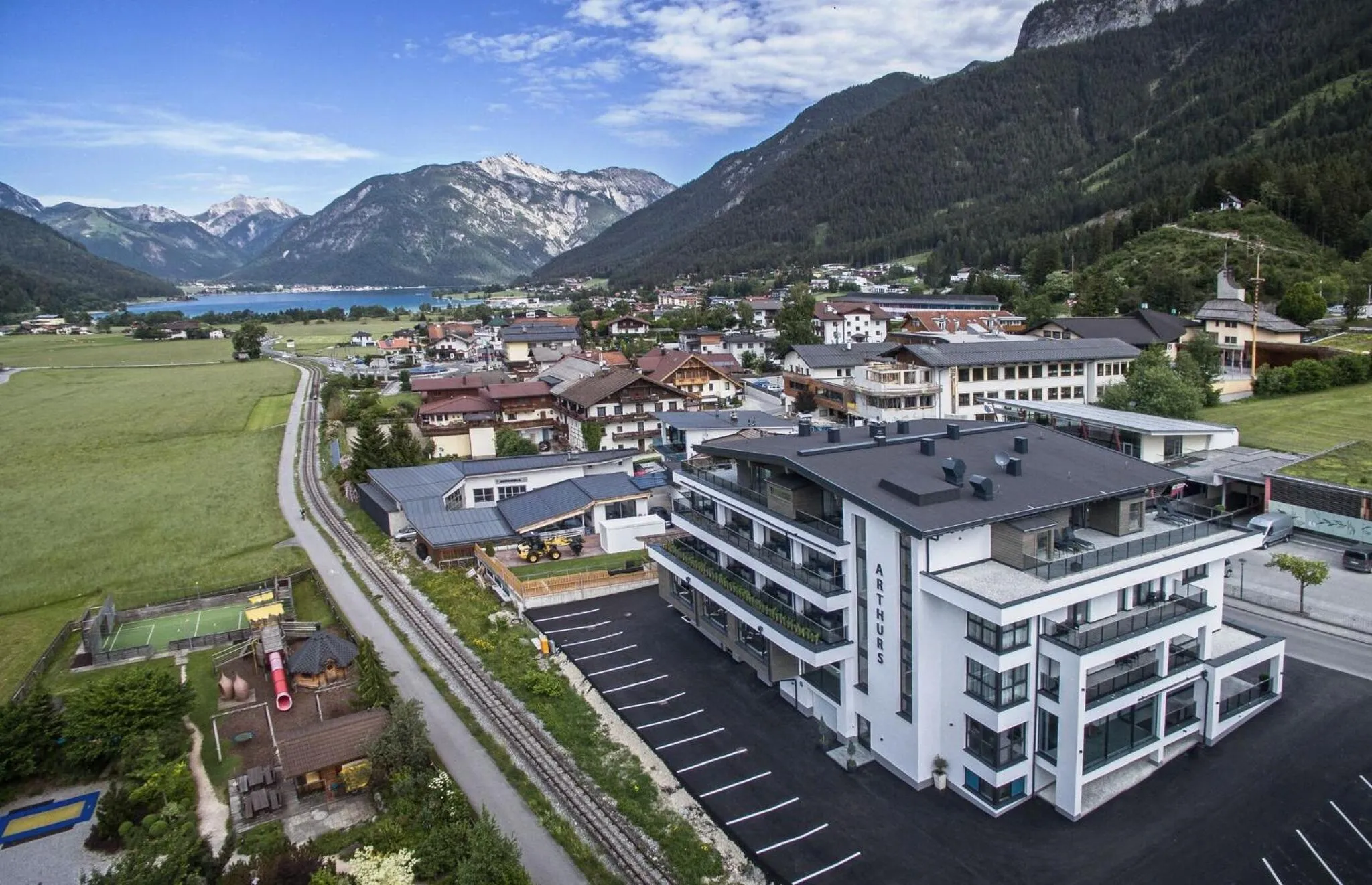 Property building in Arthur's Hotel und Apartments am Achensee
